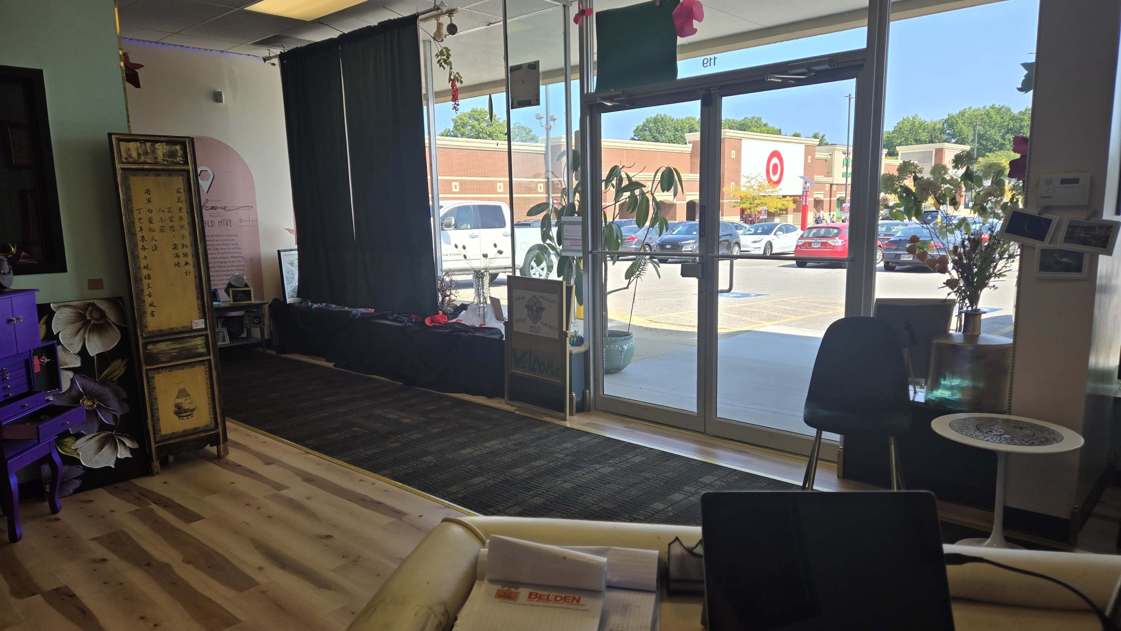 ART Gallery for Events Corporate or Personal in a prime location Image in Bath Township, Akron, OH