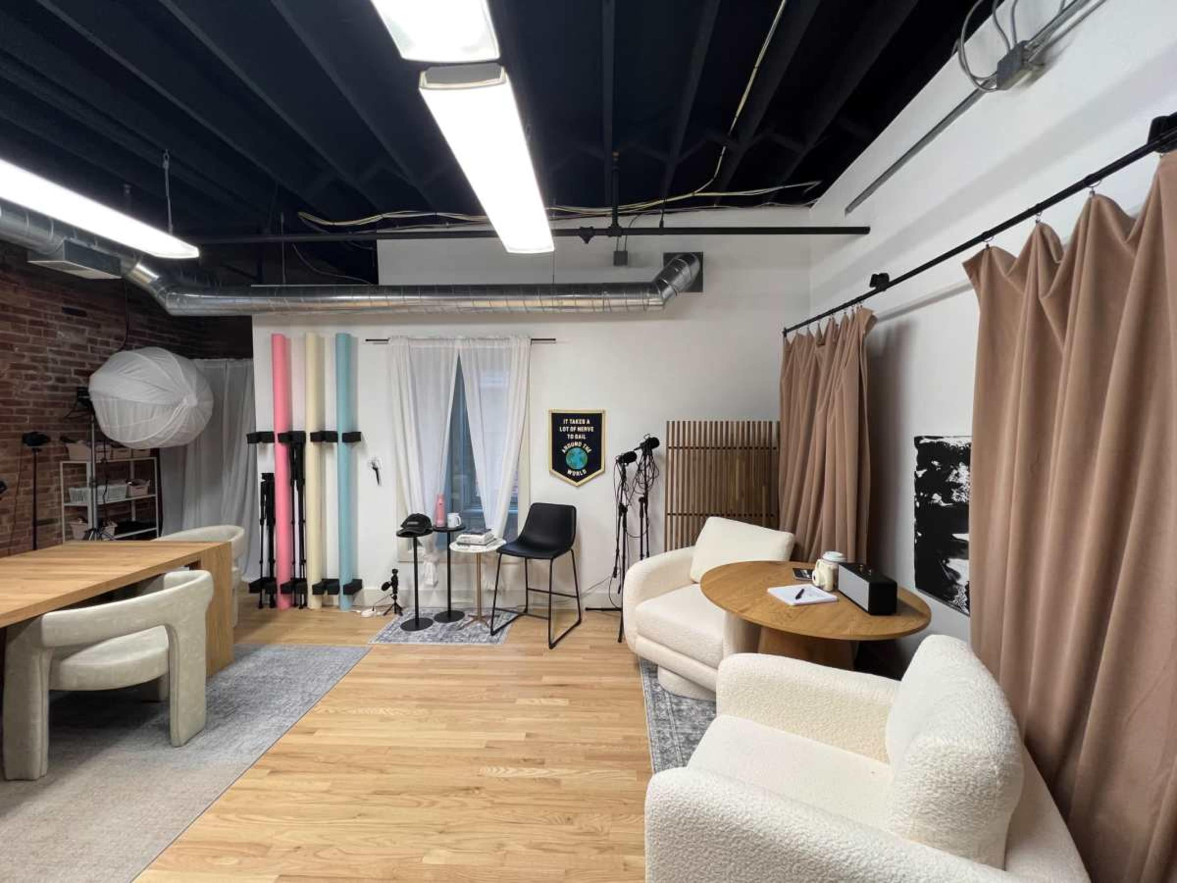 Aesthetic Content Studio for Podcasts, Meetings, Photoshoots Image in Ann Arbor, Ann Arbor, MI