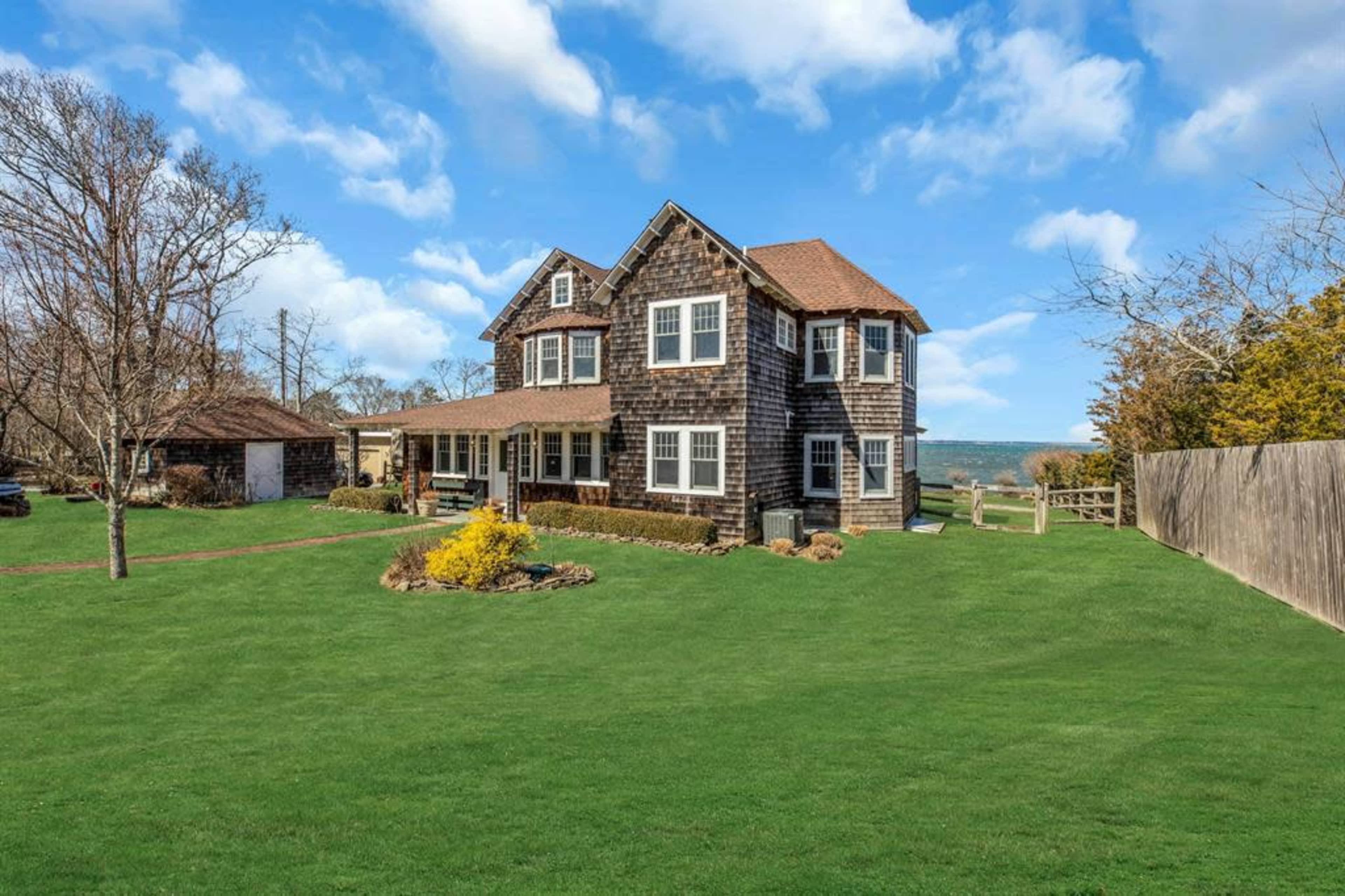 Hamptons waterfront 1800s Victorian home Image in Southampton, Hampton Bays, NY