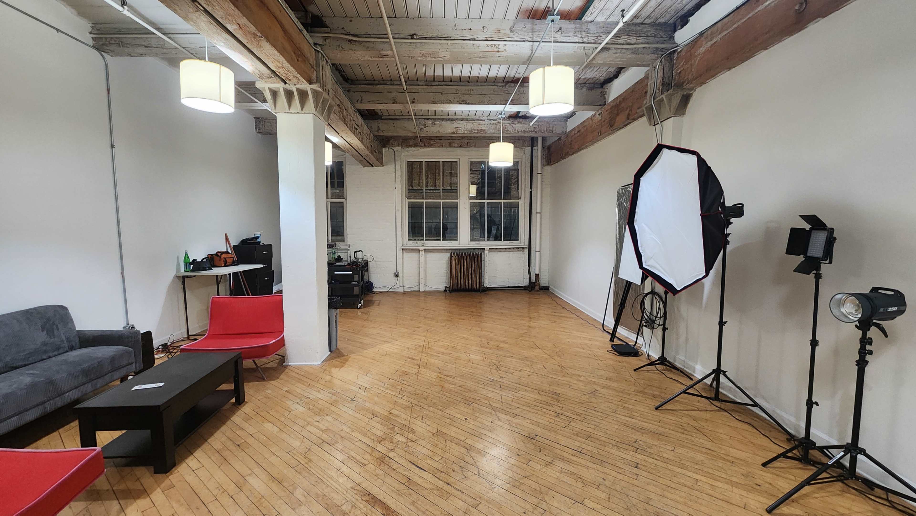 Chicago Natural Loft Studio Great for Yoga, Personal Training, Peace and Wellness Image in Lower West Side, Chicago, IL