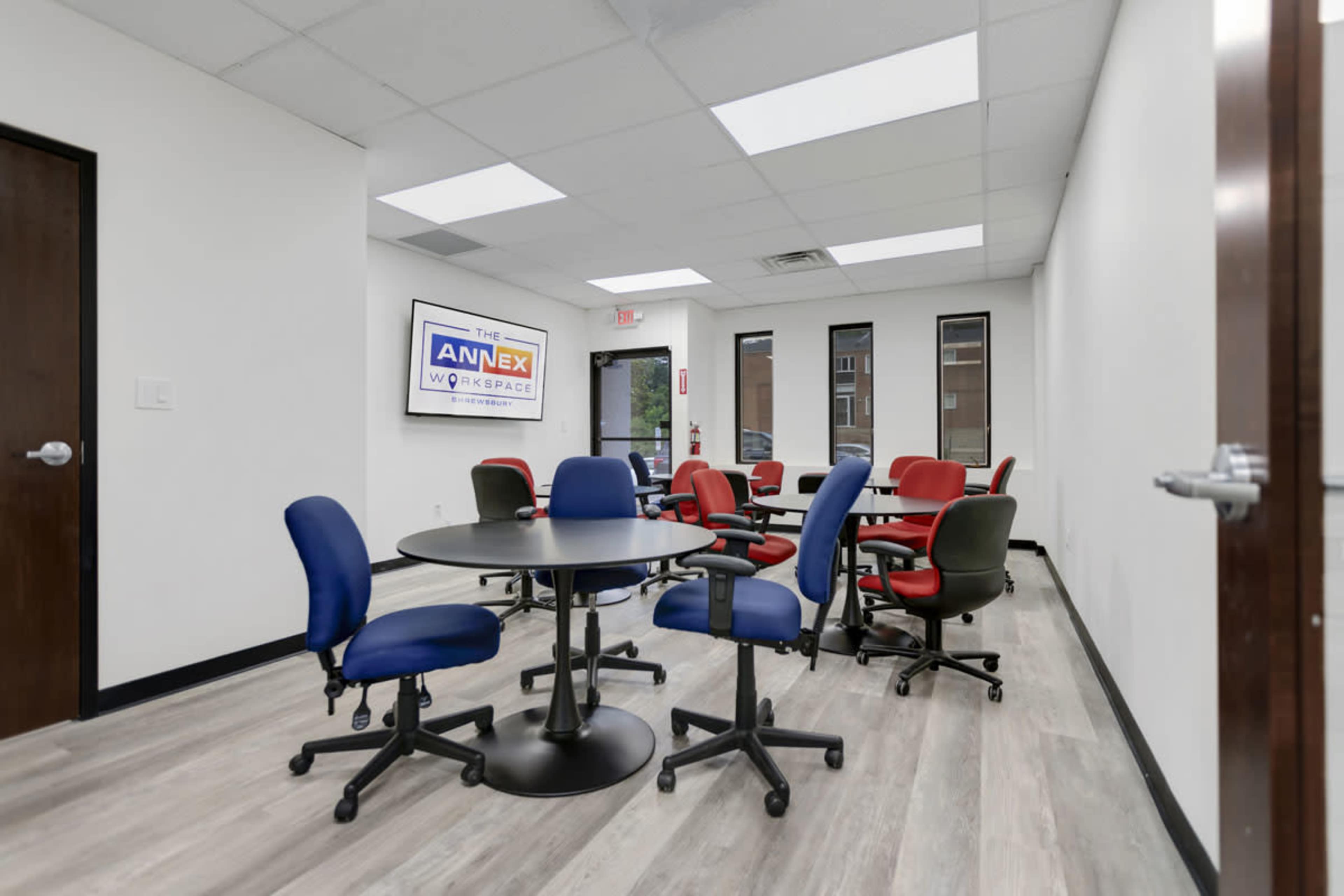 Executive training space and conference room in the greater St. Louis area. Image in Jefferson Township, St. Louis, MO