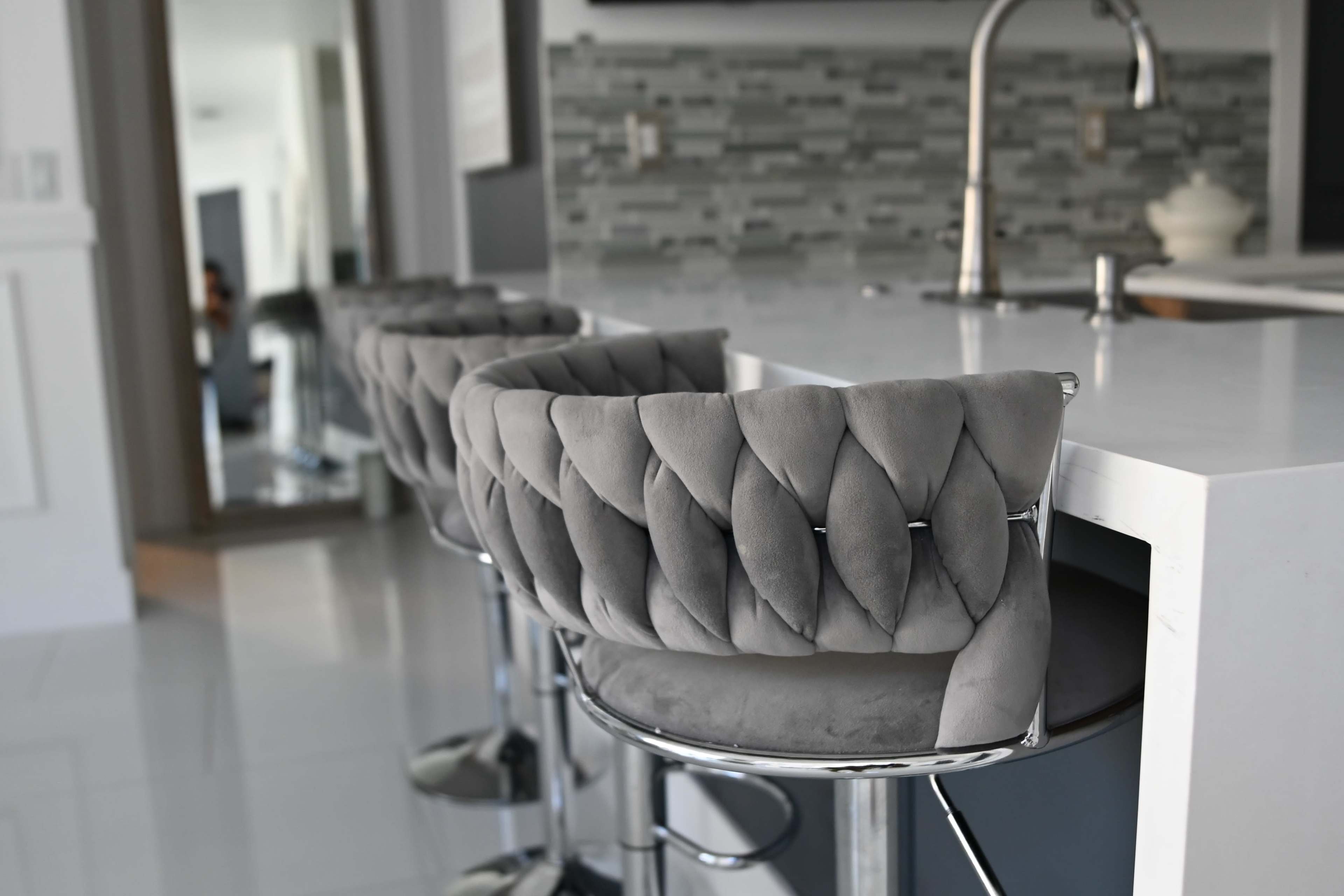 Bright Beautiful Kitchen & Large Livingroom Area Image in Heron Bay, Coral Springs, FL