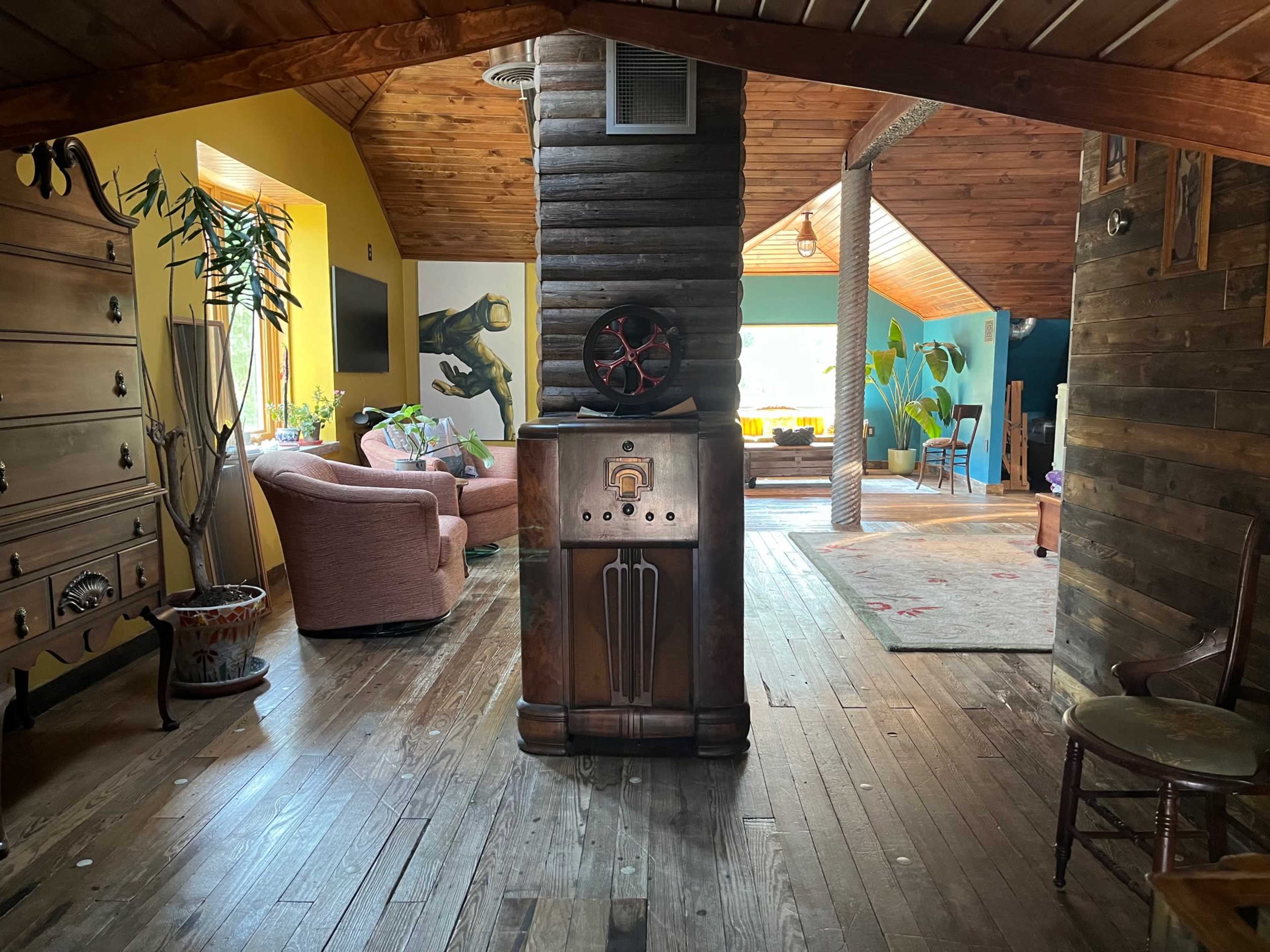 Urban Patio Oasis & Industrial Loft Image in Martin Drive, Milwaukee, WI