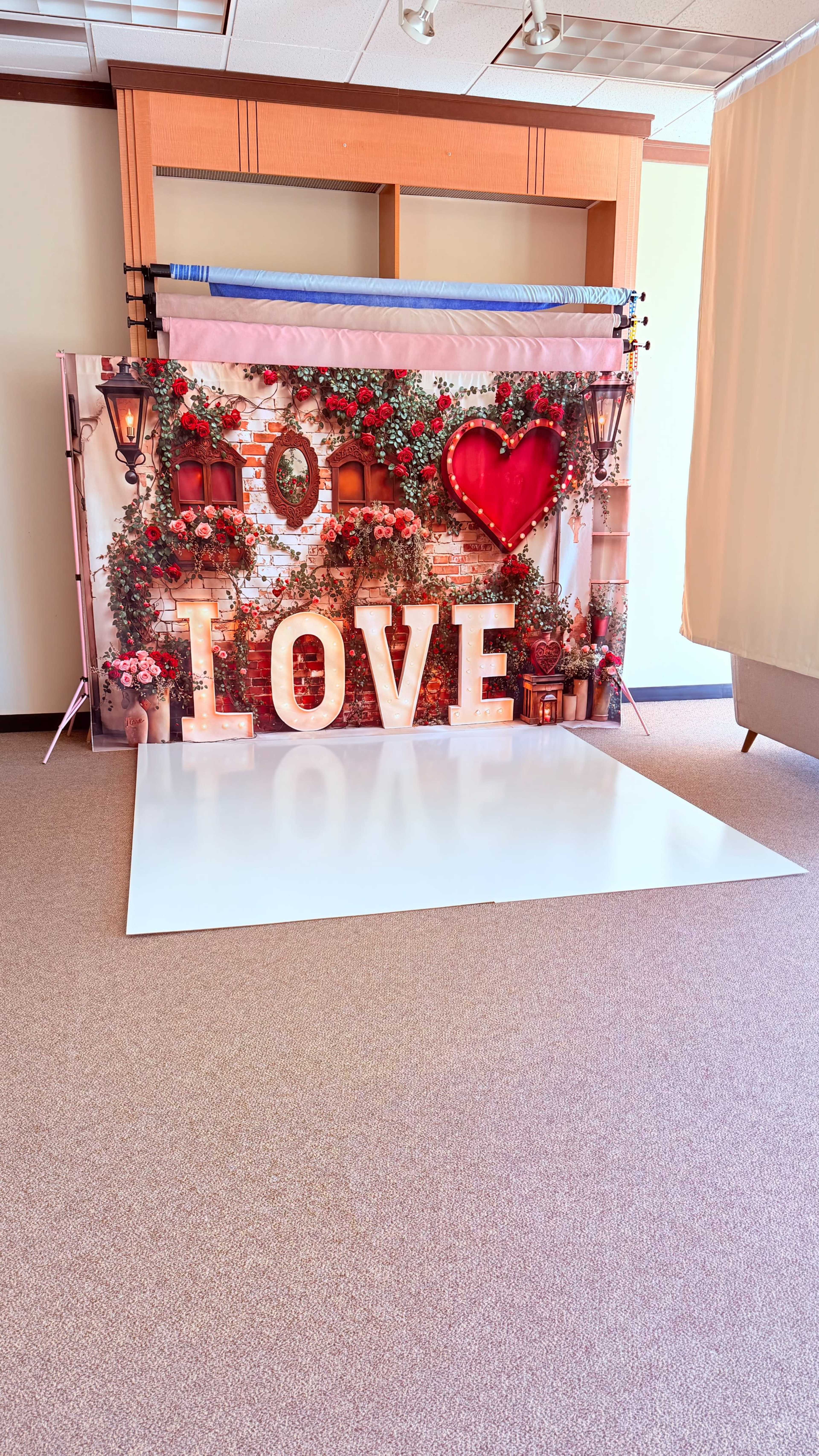 Valentine’s Love Wall for minis Image in Applewood, Lakewood, CO