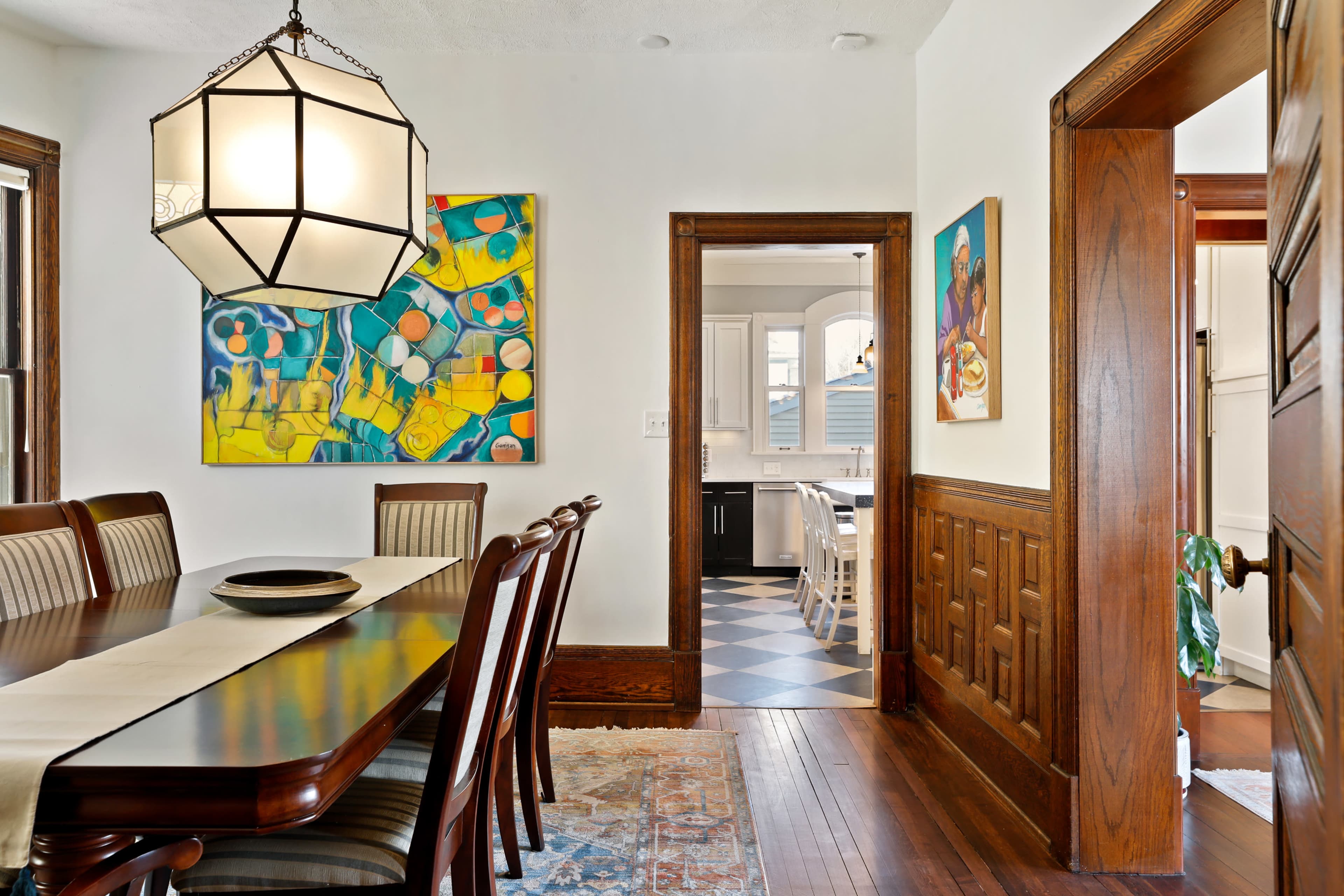 Art Gallery 3,300 sq. ft. Unique St Paul House Image in Summit - University, St Paul, MN