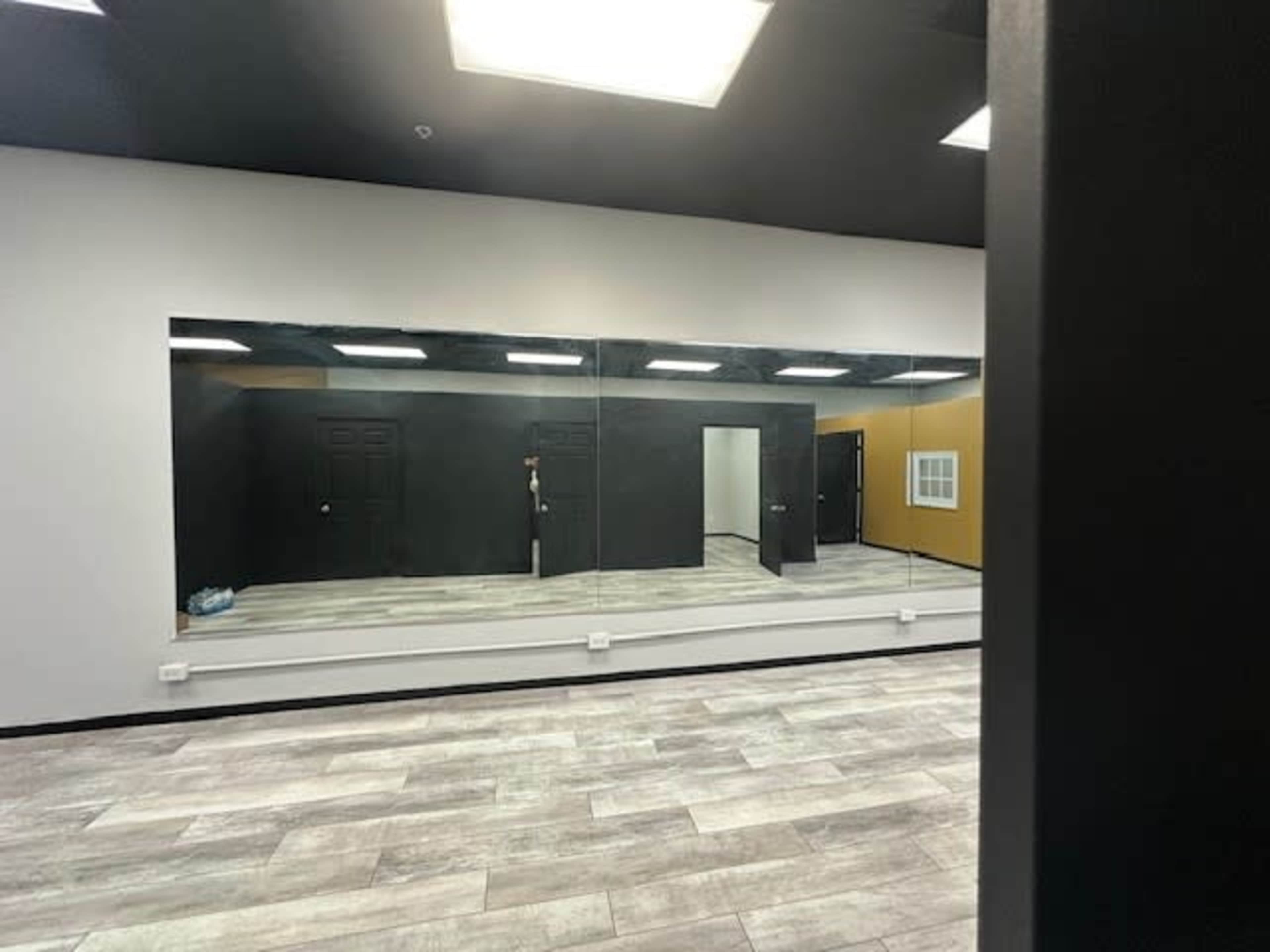 Podcast studio/Event space/ dance studio Image in West End, Fontana, CA