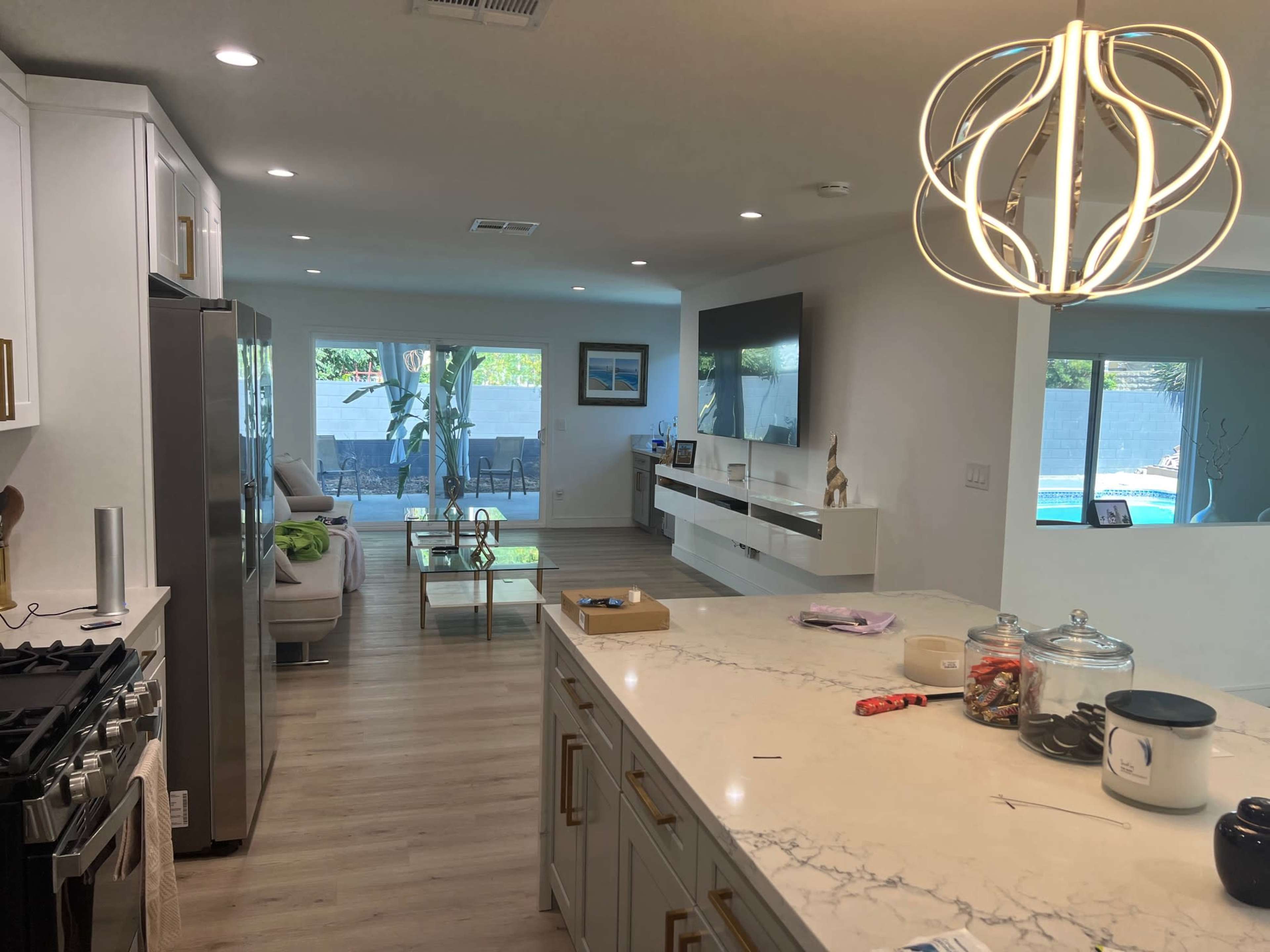 Modern Mid-Century Retreat with Pool Image in Northridge, Northridge, CA