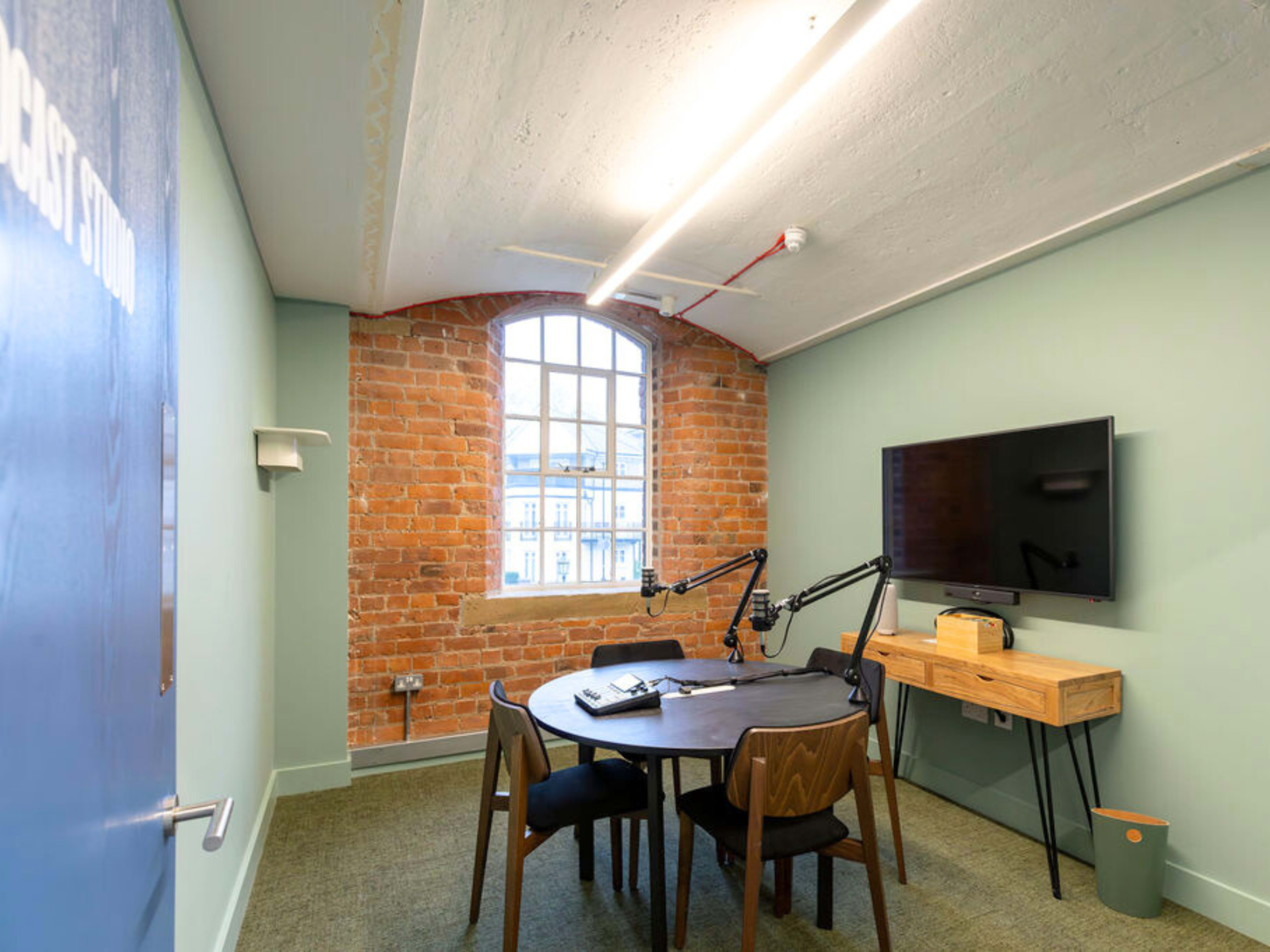 Podcast Studio Image in City Centre West, York, ENG