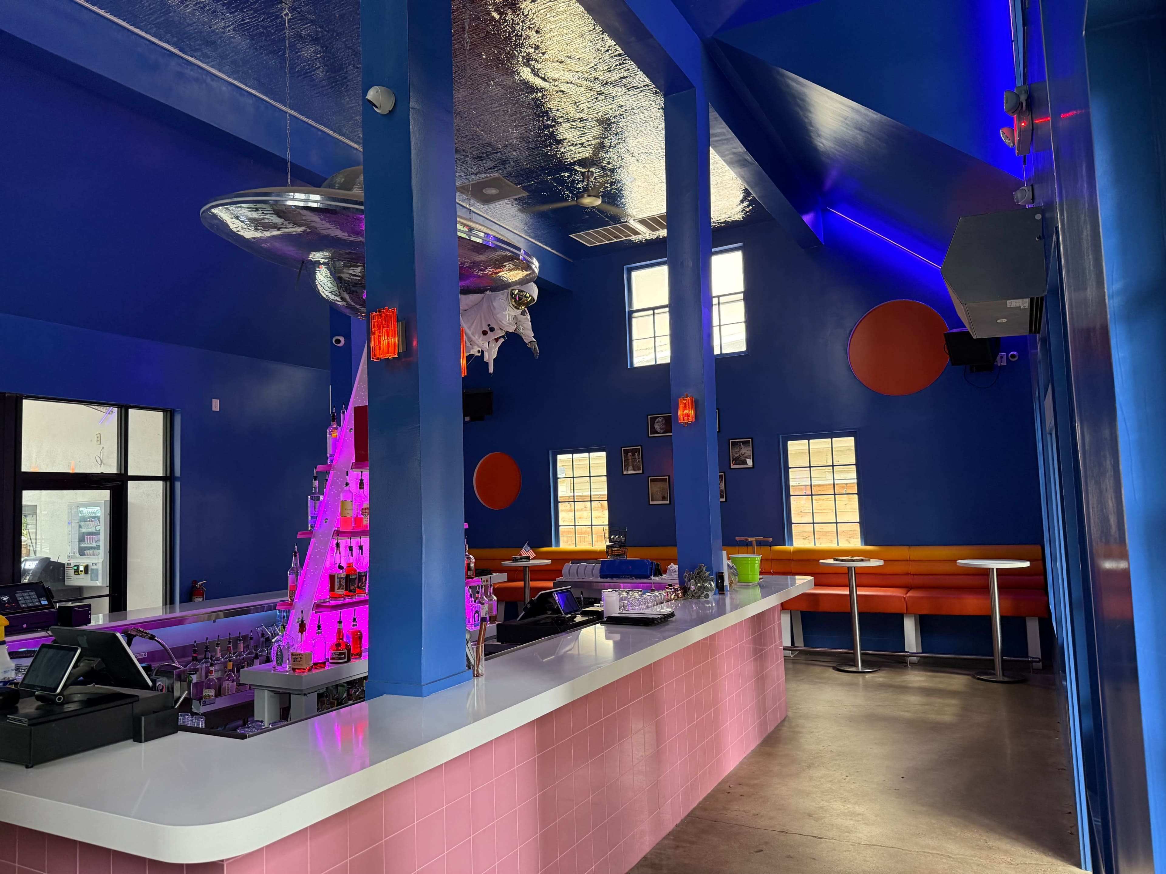 Downtown retro inspired space bungalow. Image in Downtown Austin, Austin, TX