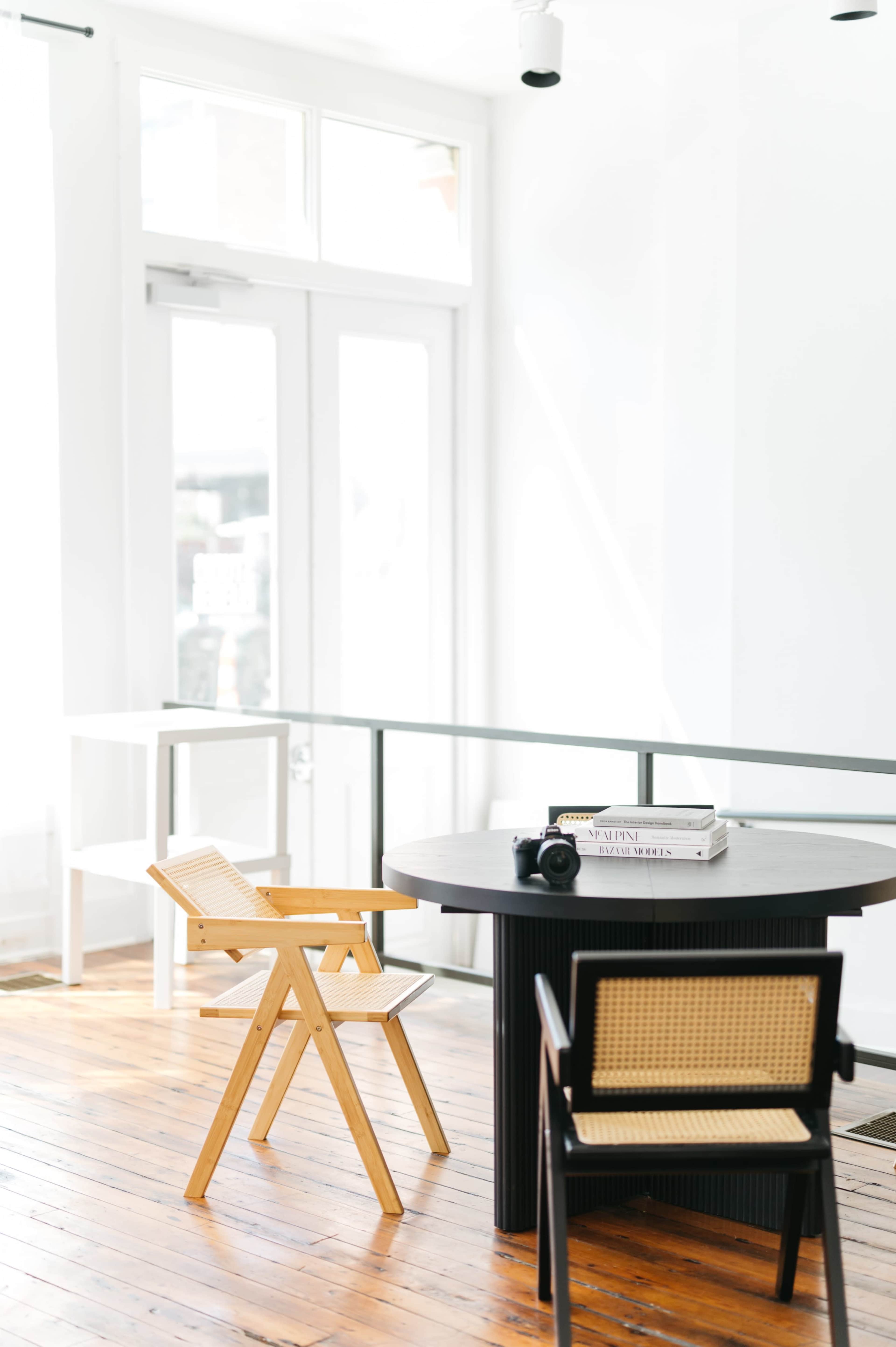 Downtown Urban Minimal Natural Light Studio Space Image in Over-The-Rhine, Cincinnati, OH