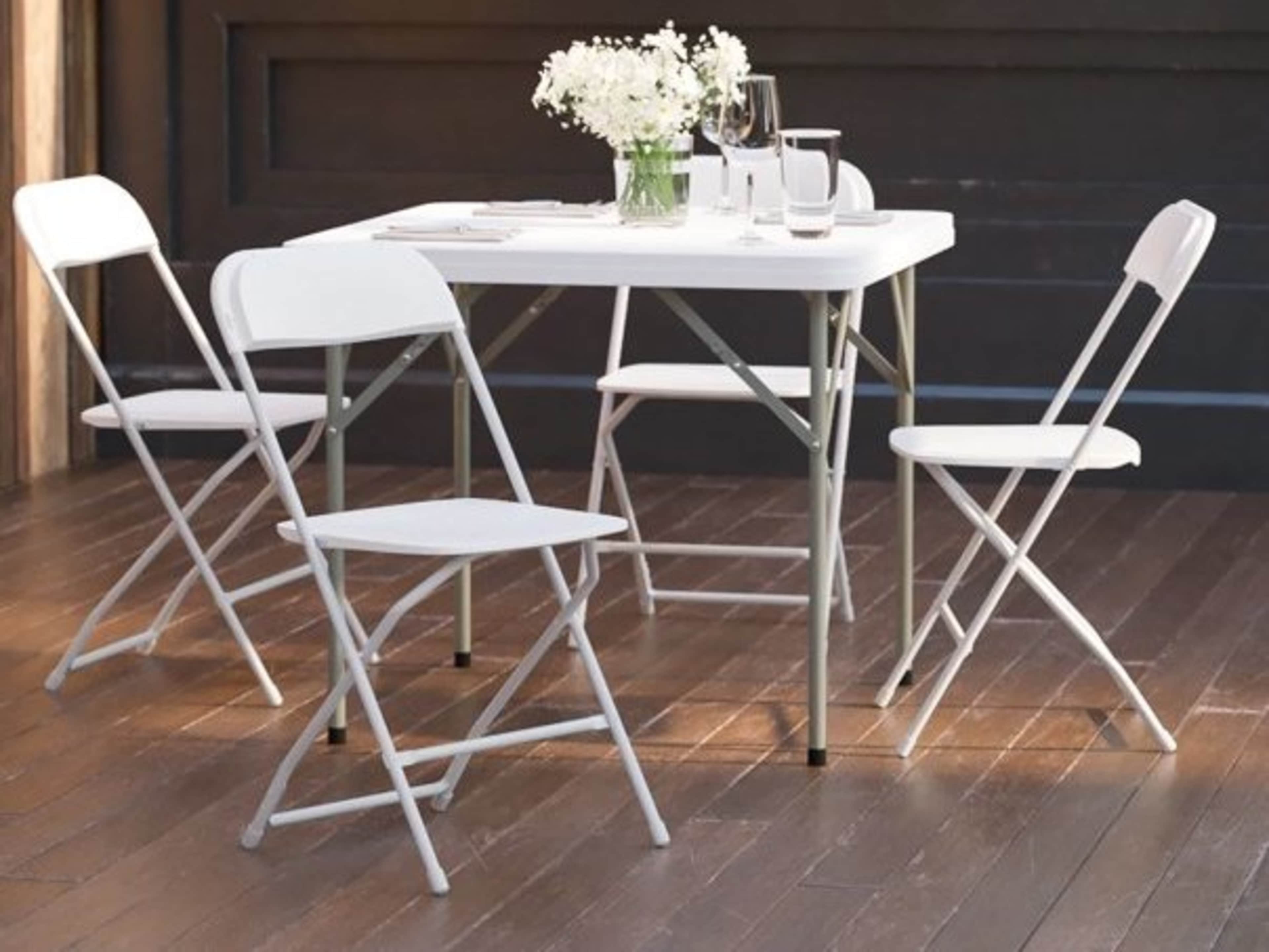 Basic White Chair