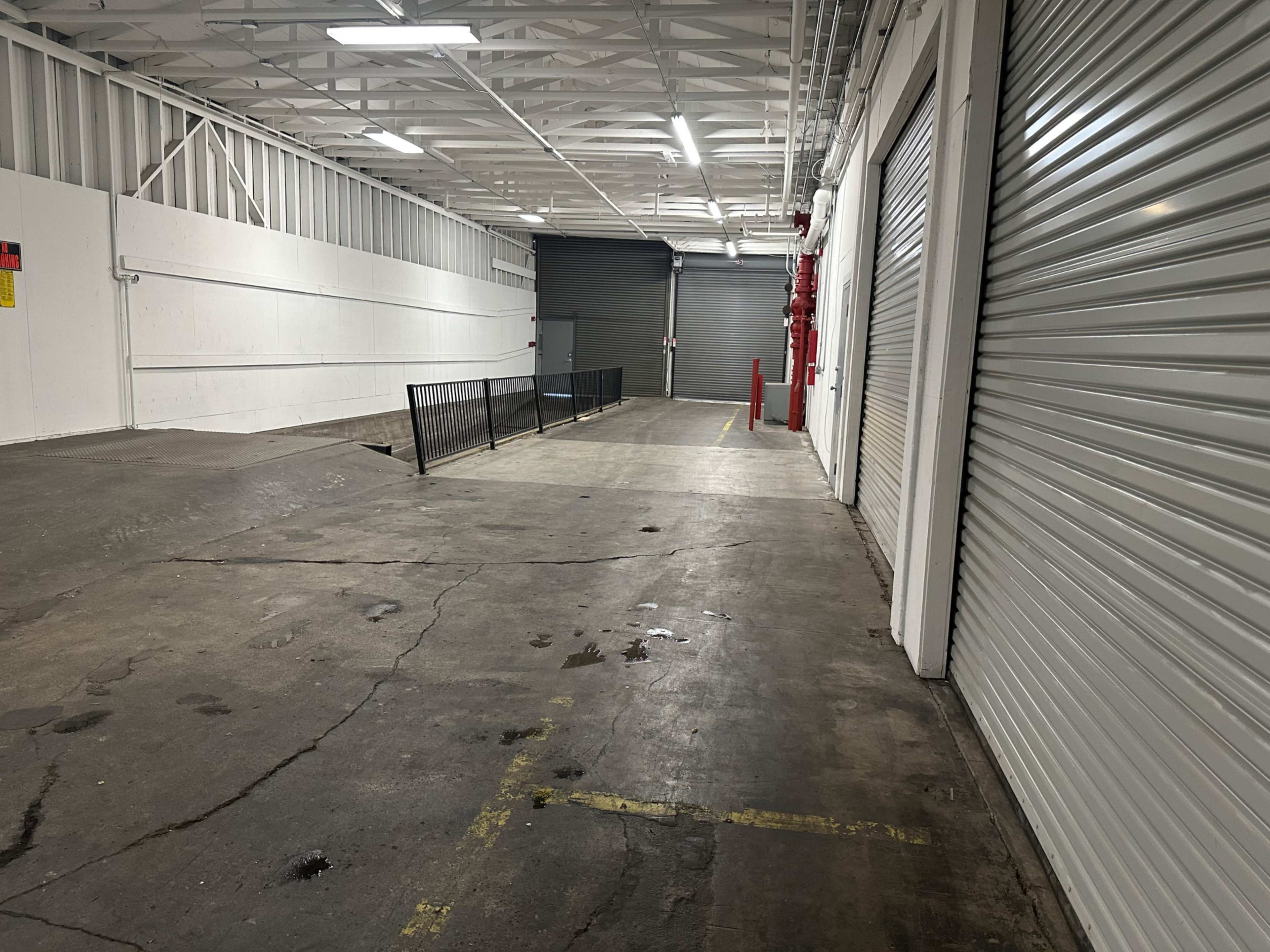 Mannequin Showroom & Crafting Warehouse Image in East Peralta, Oakland, CA