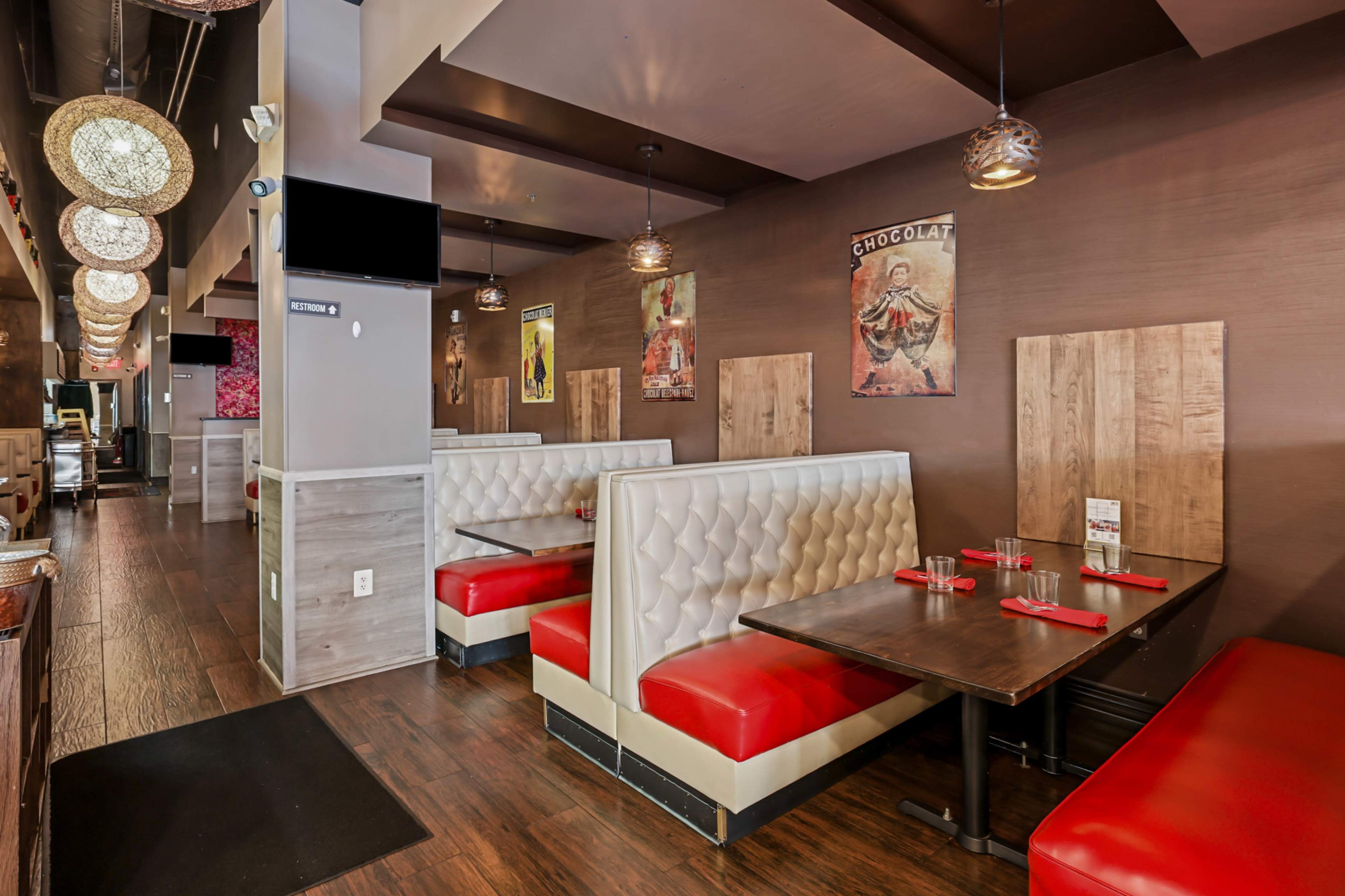 Elegant Urban Loft-Style Venue with Chocolate-Inspired Décor in Urban Leesburg Image in Leesburg, Leesburg, VA