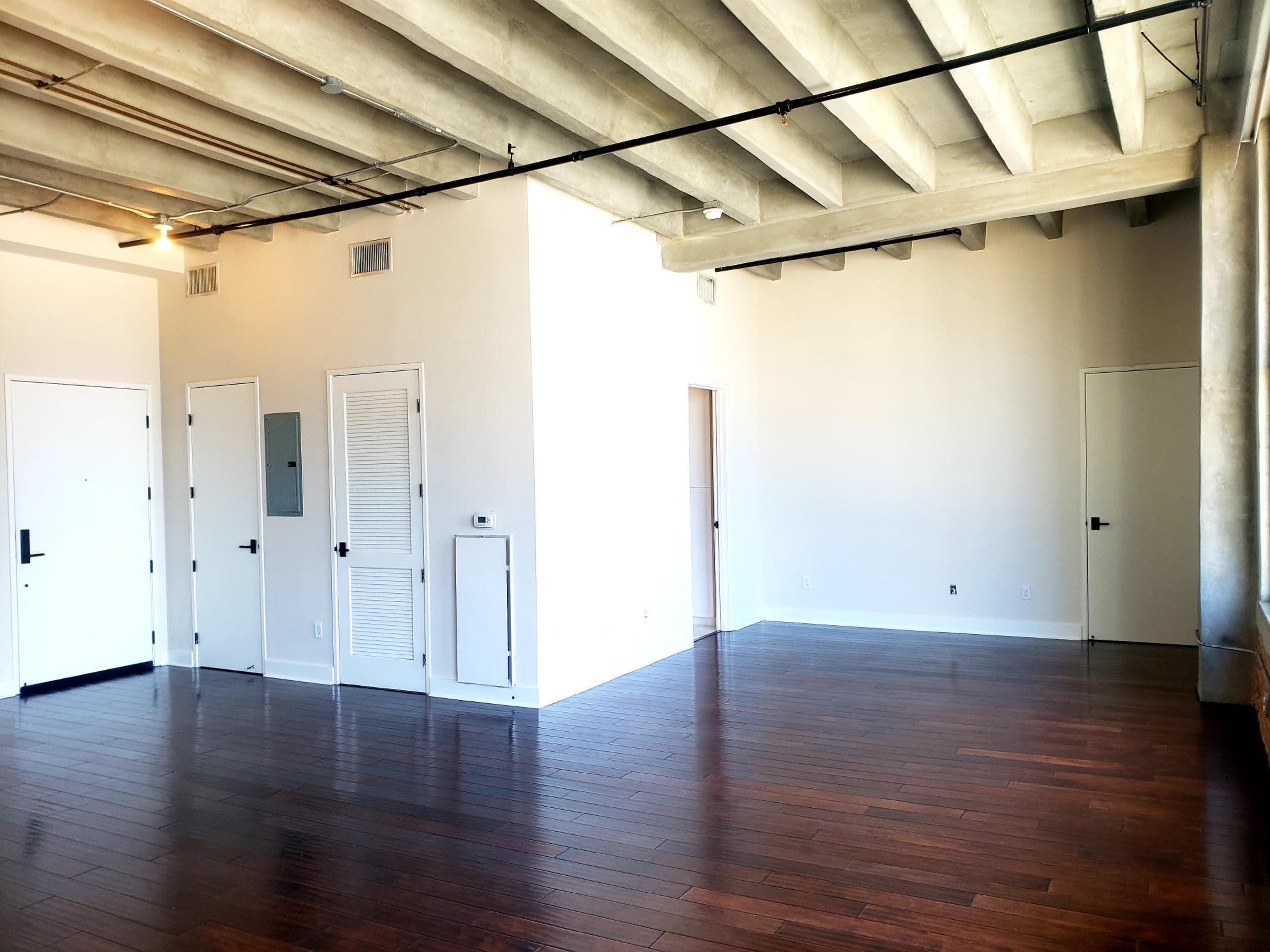 Urban Downtown Loft W/ Roof Deck Image in Central LA, Los Angeles, CA