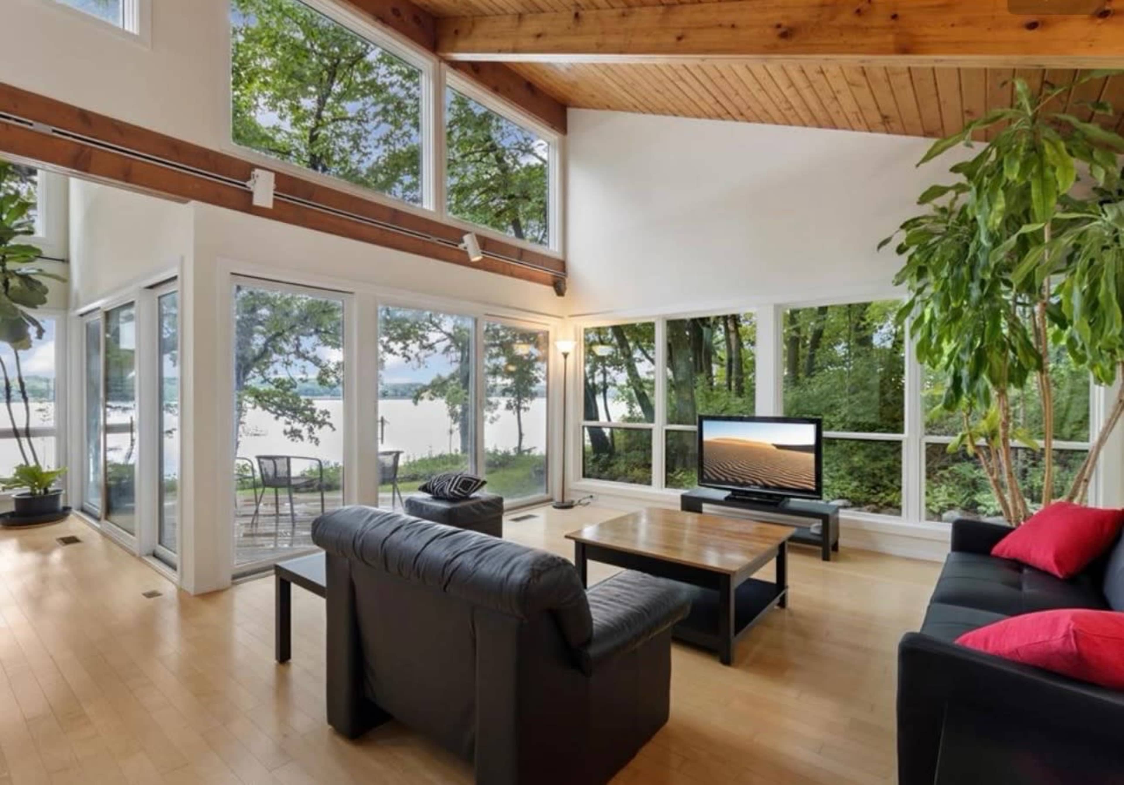 Modern Lake shore & Light Image in Medina, Medina, MN