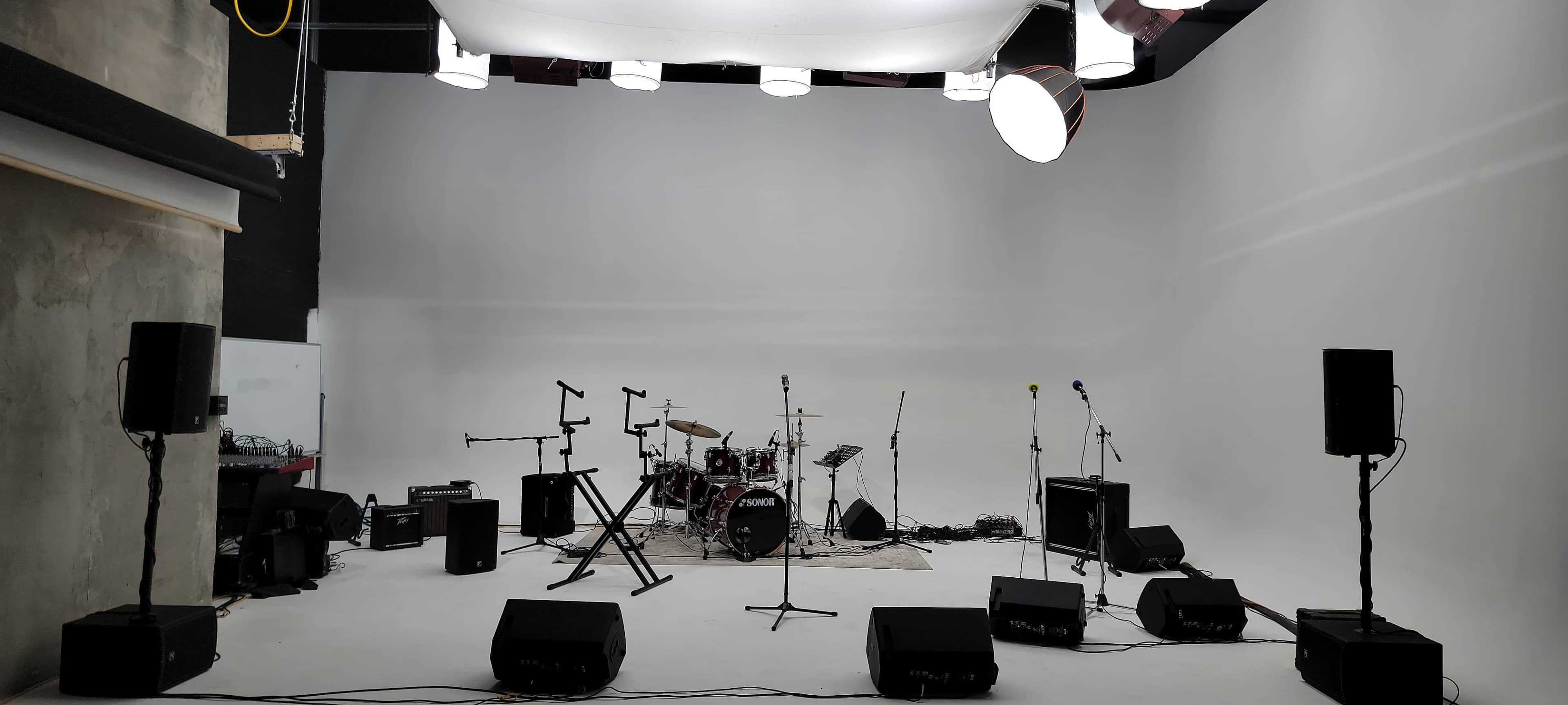 Media Production Complex: Cyclorama for Film - Video Studio Shoot / Photo Studio Wall / Pre-Show Rehearsals / Recording Audio Studio in Vaughan, Just North of Toronto Image in Concord, Vaughan, ON