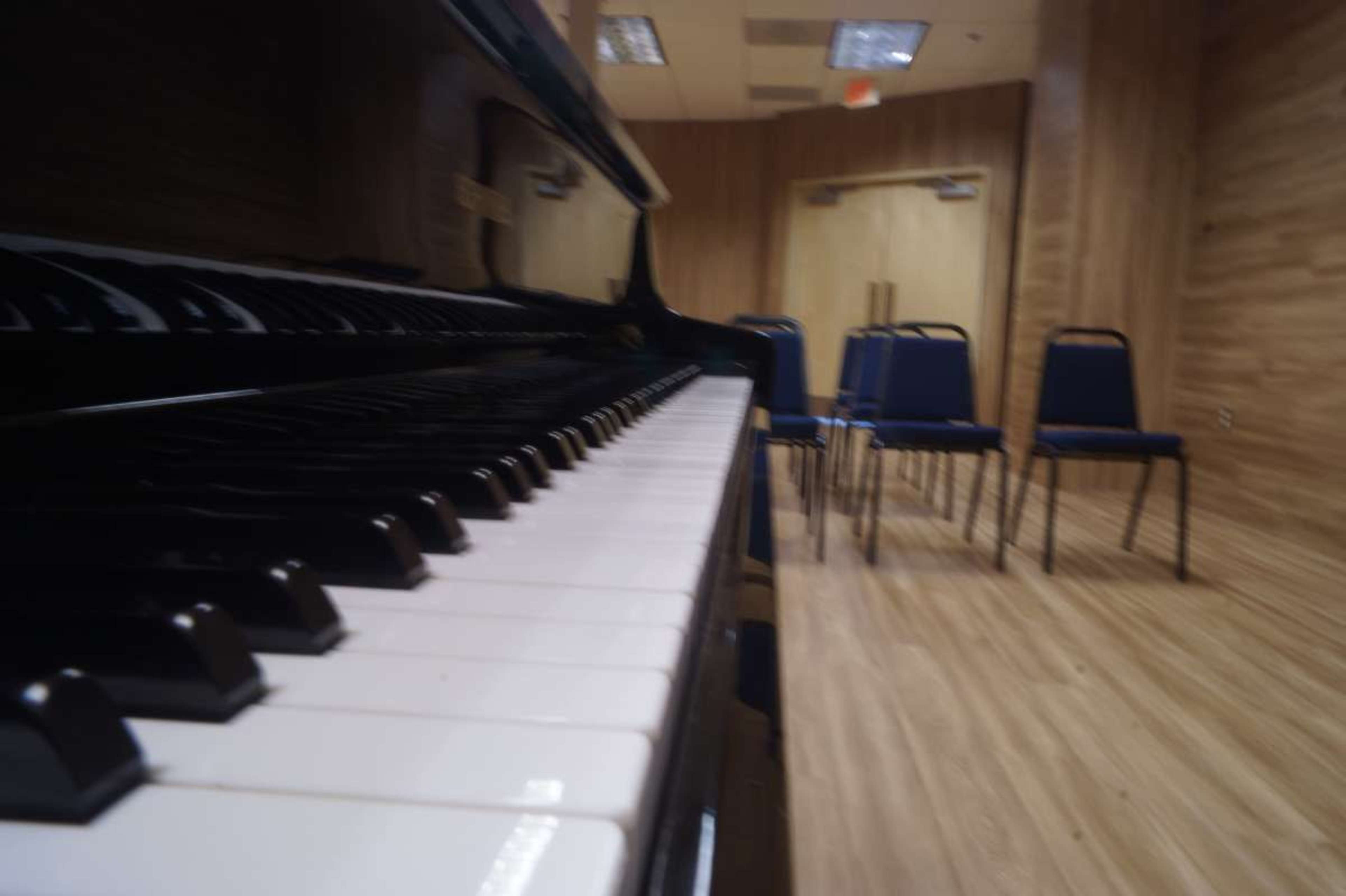 Professional classical music concert venue Image in Chantilly, Chantilly, VA