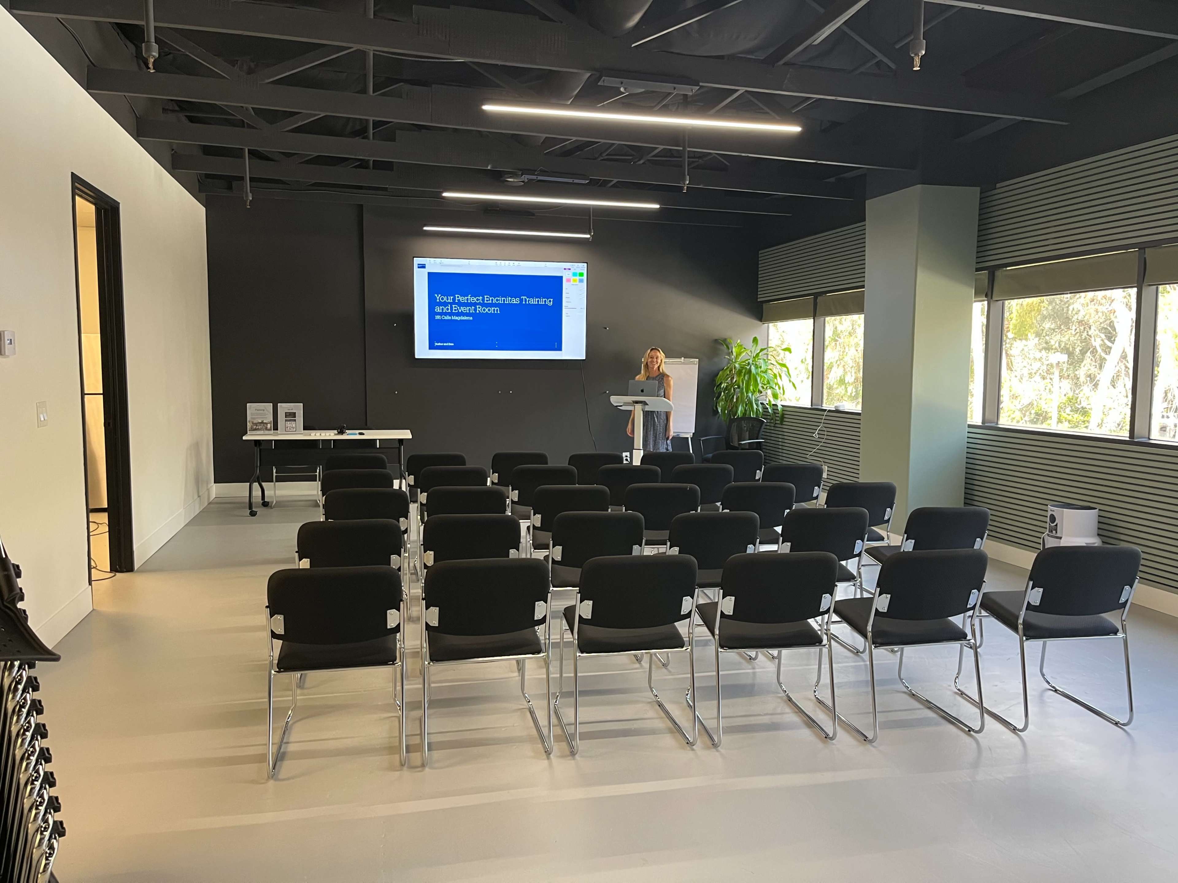 Spacious professional event and meeting space with connected conference room Image in Encinitas, Encinitas, CA