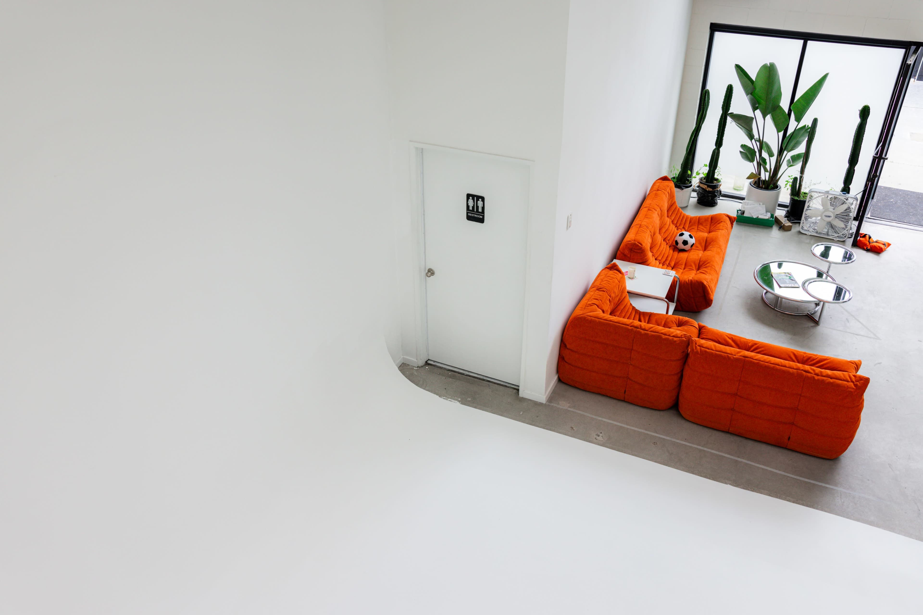 Venice Beach - Cyc-wall, Loft w/ Skylight, Recording Booth, Green Room and more. Image in Venice, Venice, CA