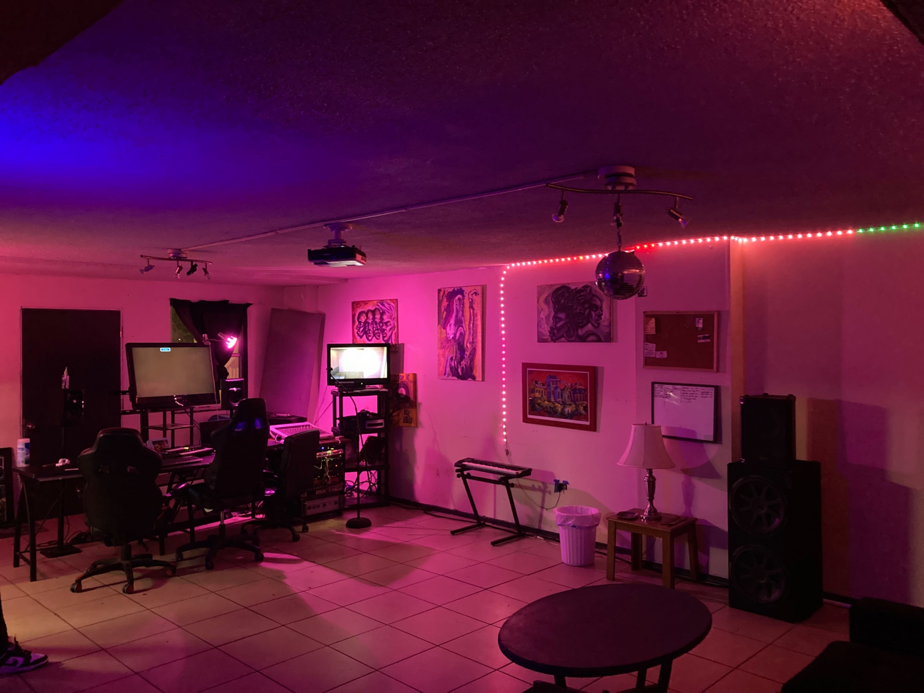 Private Suite Mid City Skyline Recording Studio available 24/7 Image in Mid-City, New Orleans, LA
