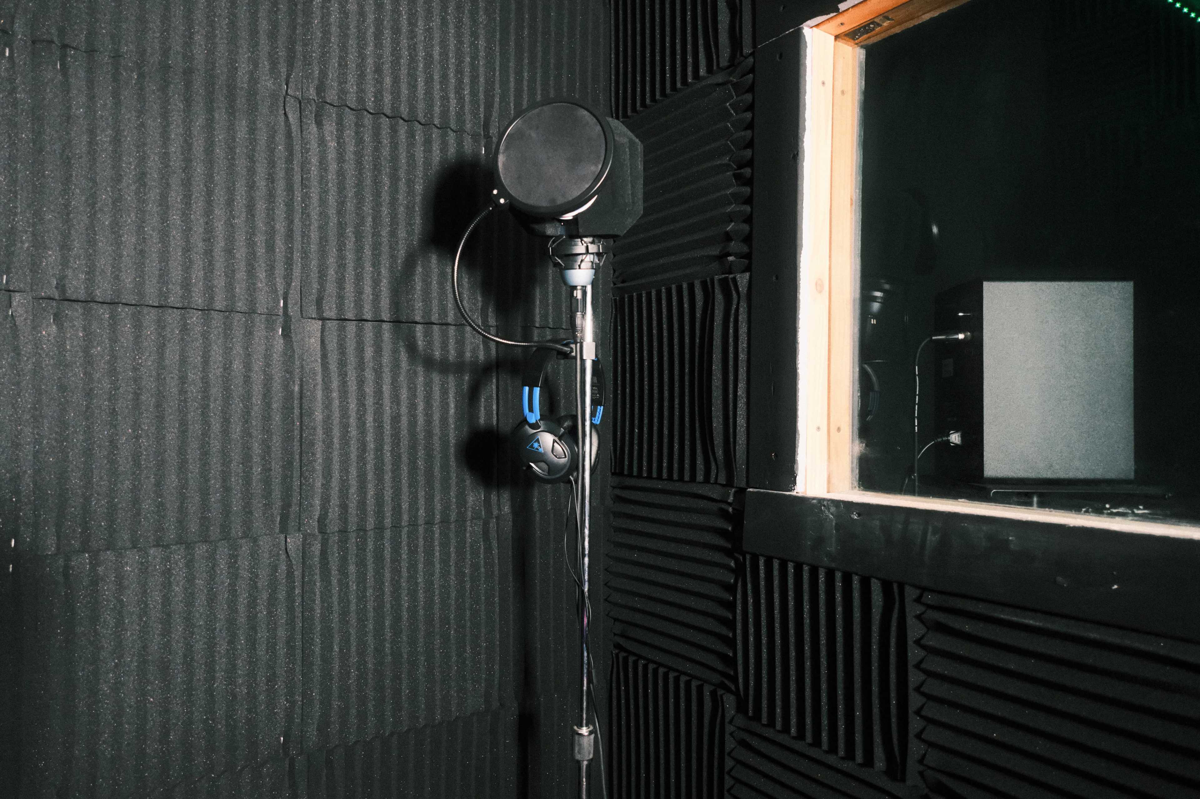 Where Vibes Meet Vocals – Recording Studio for Artists & Creators Image in Oak Park, Oak Park, MI