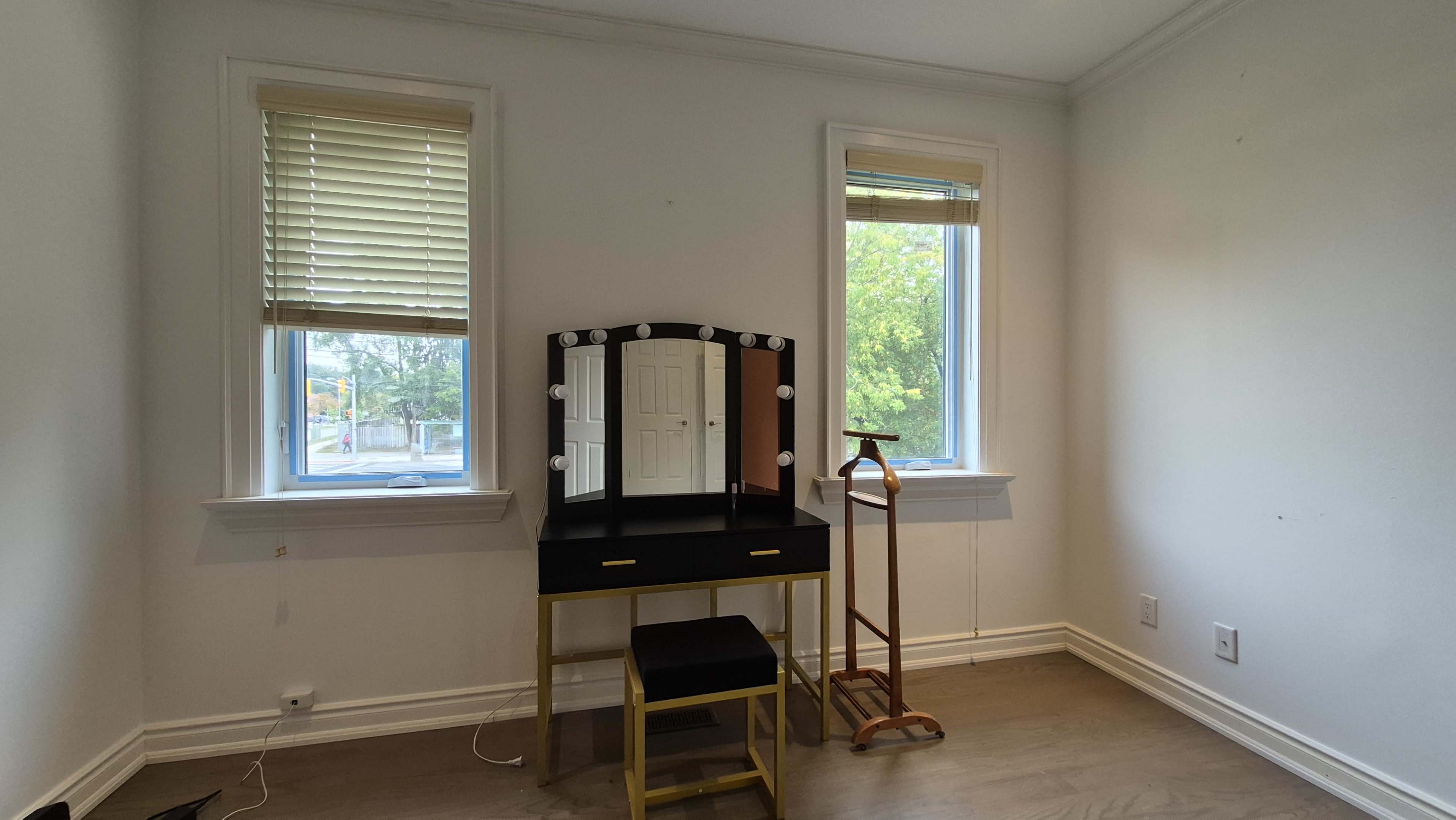 SYN Podcast Studio Image in Thornhill, Toronto, ON