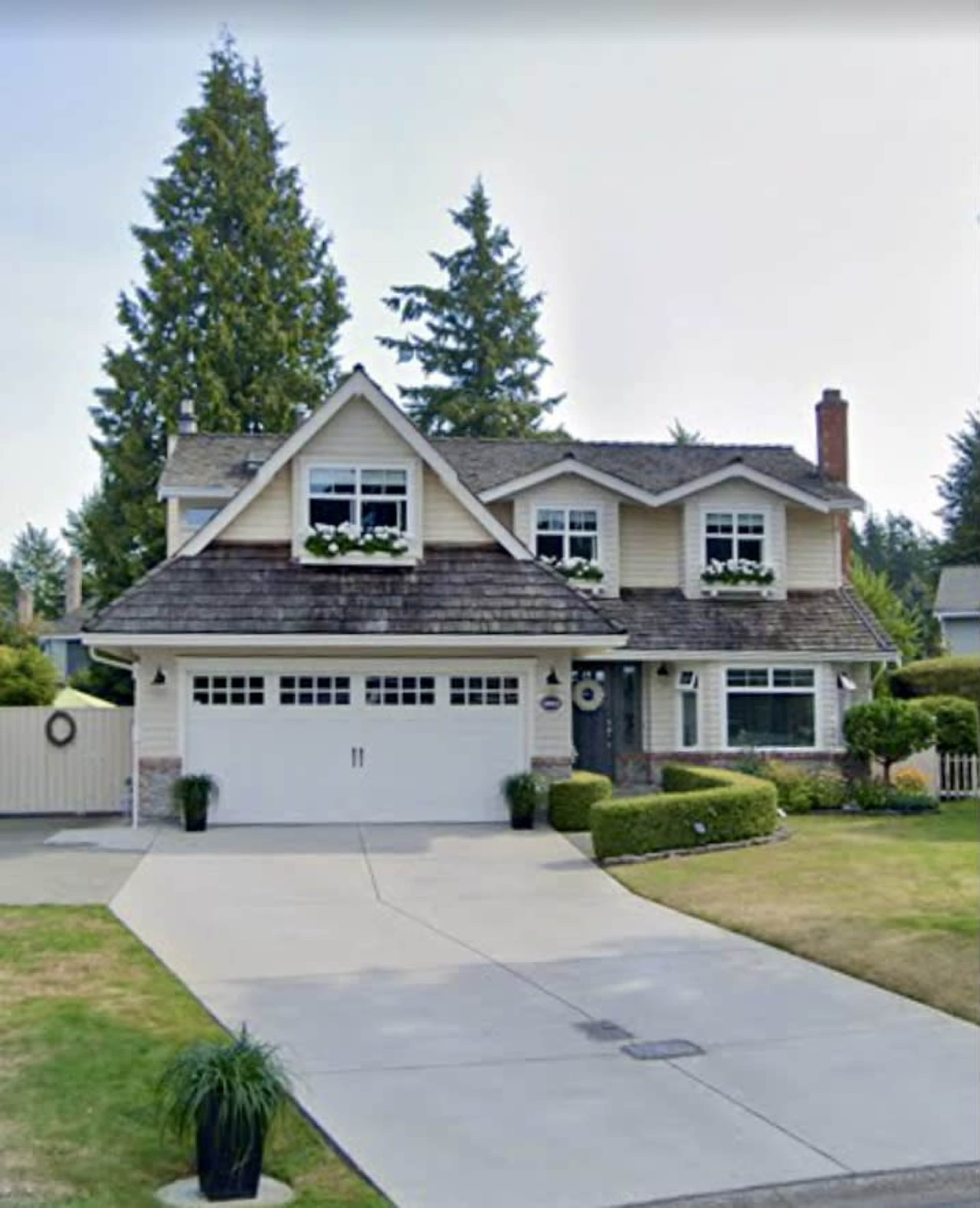 Street appeal galore-custom built 2 story house Image in Surrey, South Surrey, BC