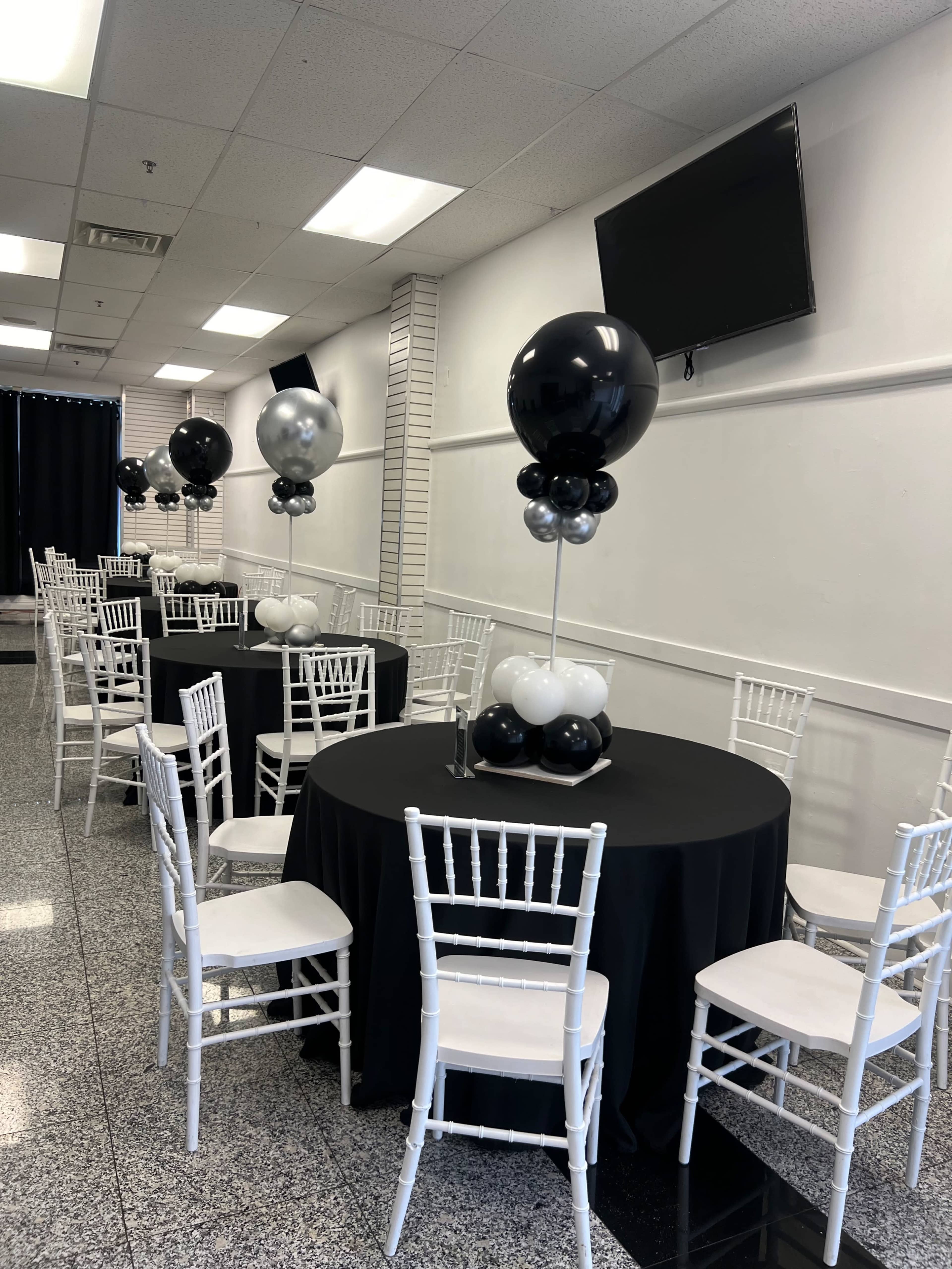 Stylish Multi-Use Event Space • Perfect for Parties, Dinners & Creative Setups Image in Garnerville, Garnerville, NY