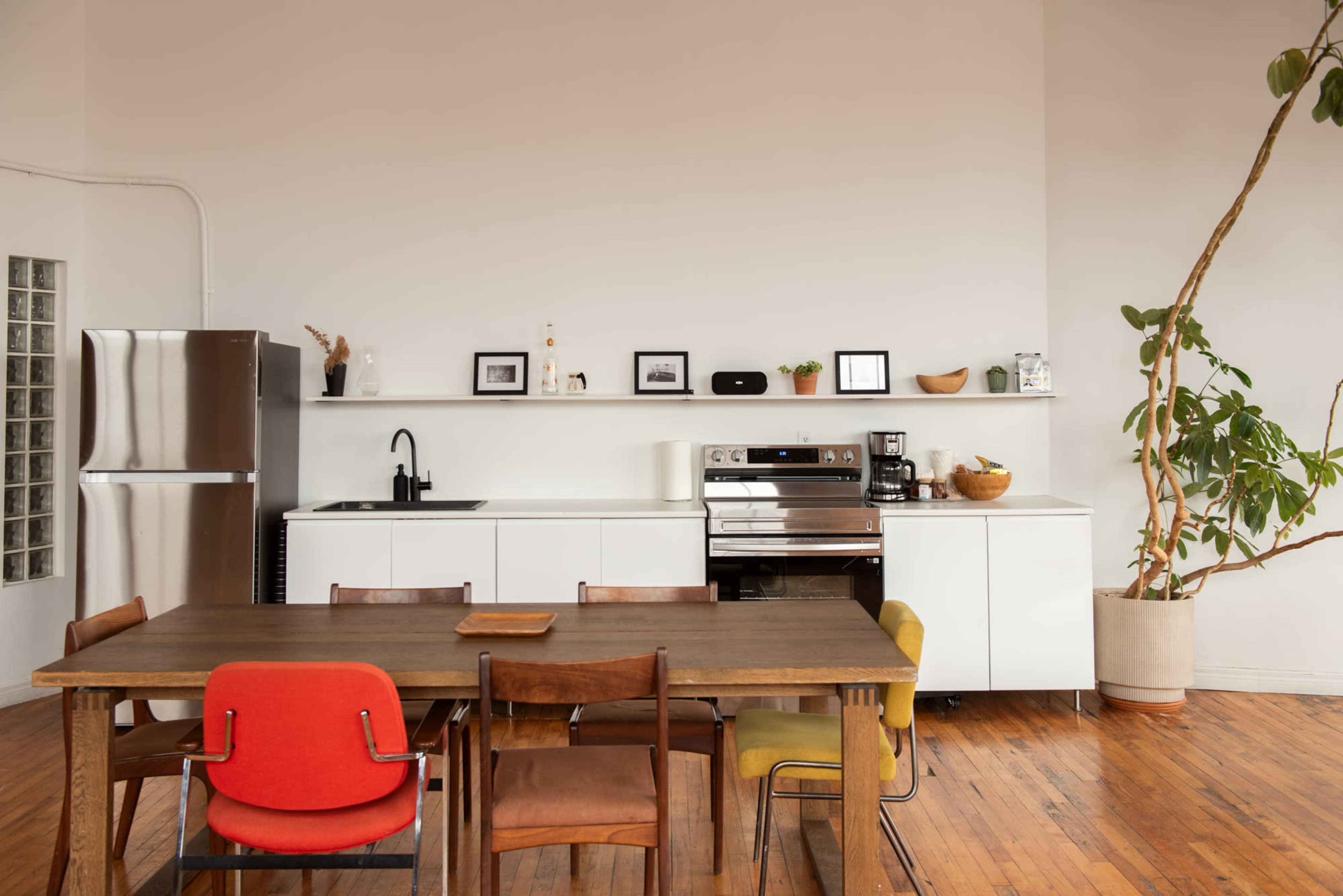 Gorgeous Loft Event Space with Full Kitchen in Toronto Image in Niagara, Toronto, ON