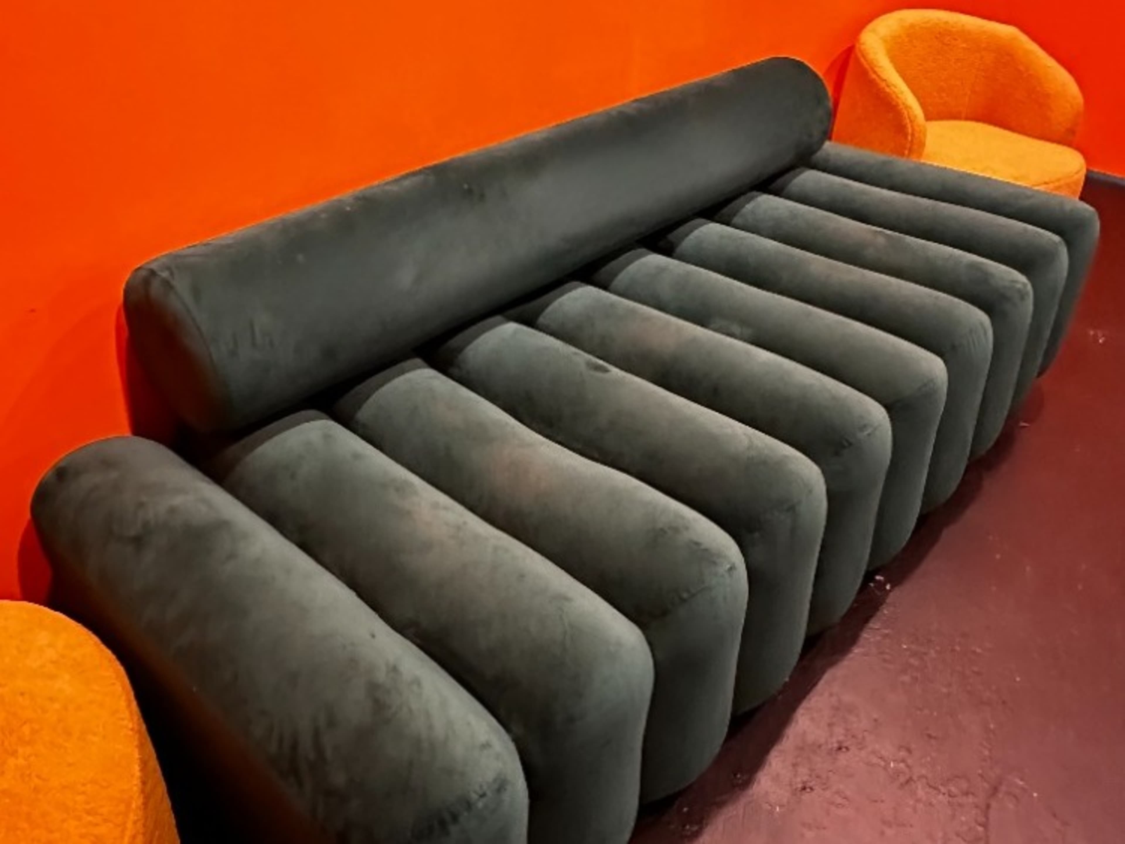 Stylish Modern Green Couch – A Perfect Blend of Co