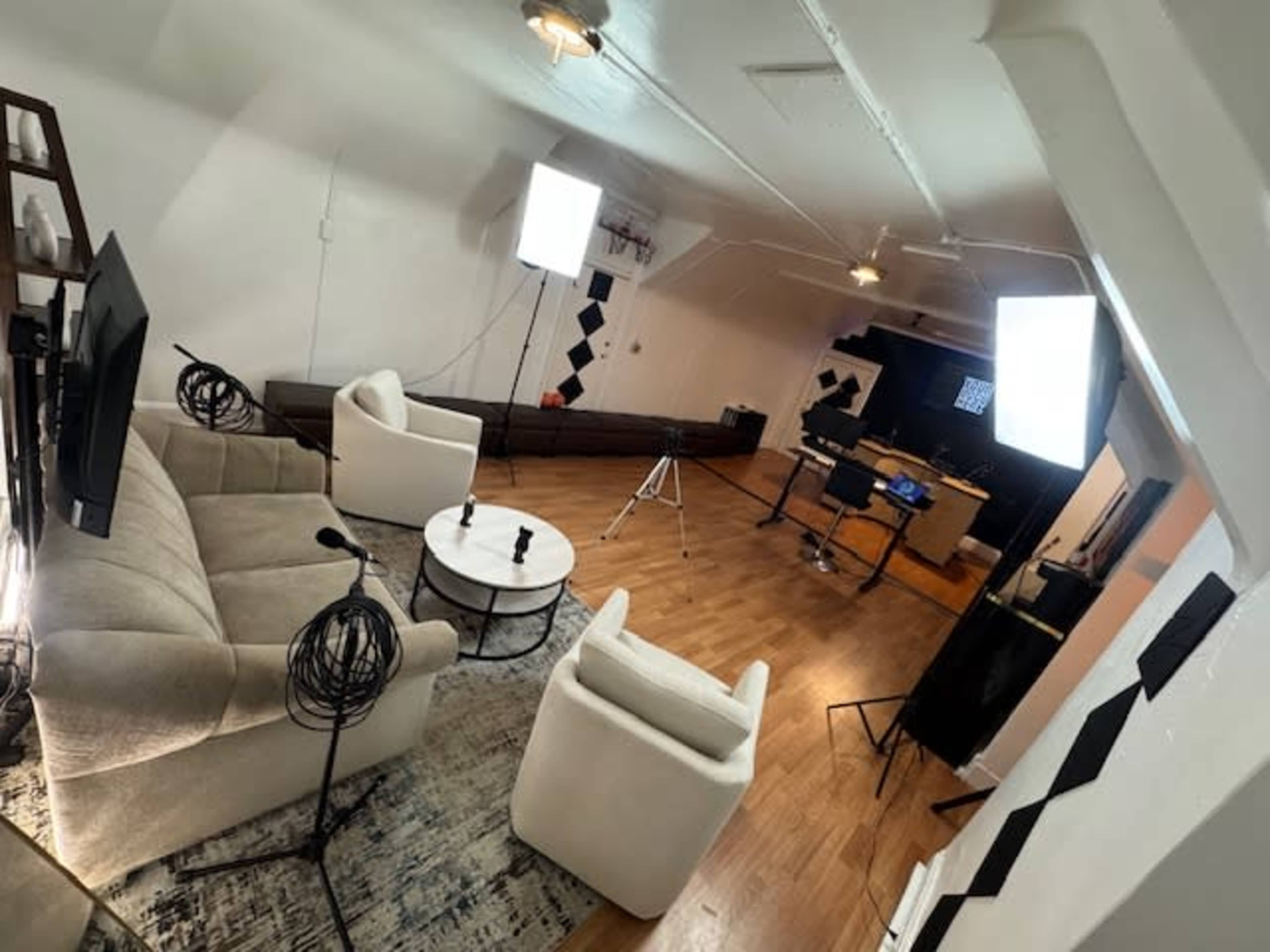 The Broadcast Set Image in City of Orange, Orange, NJ