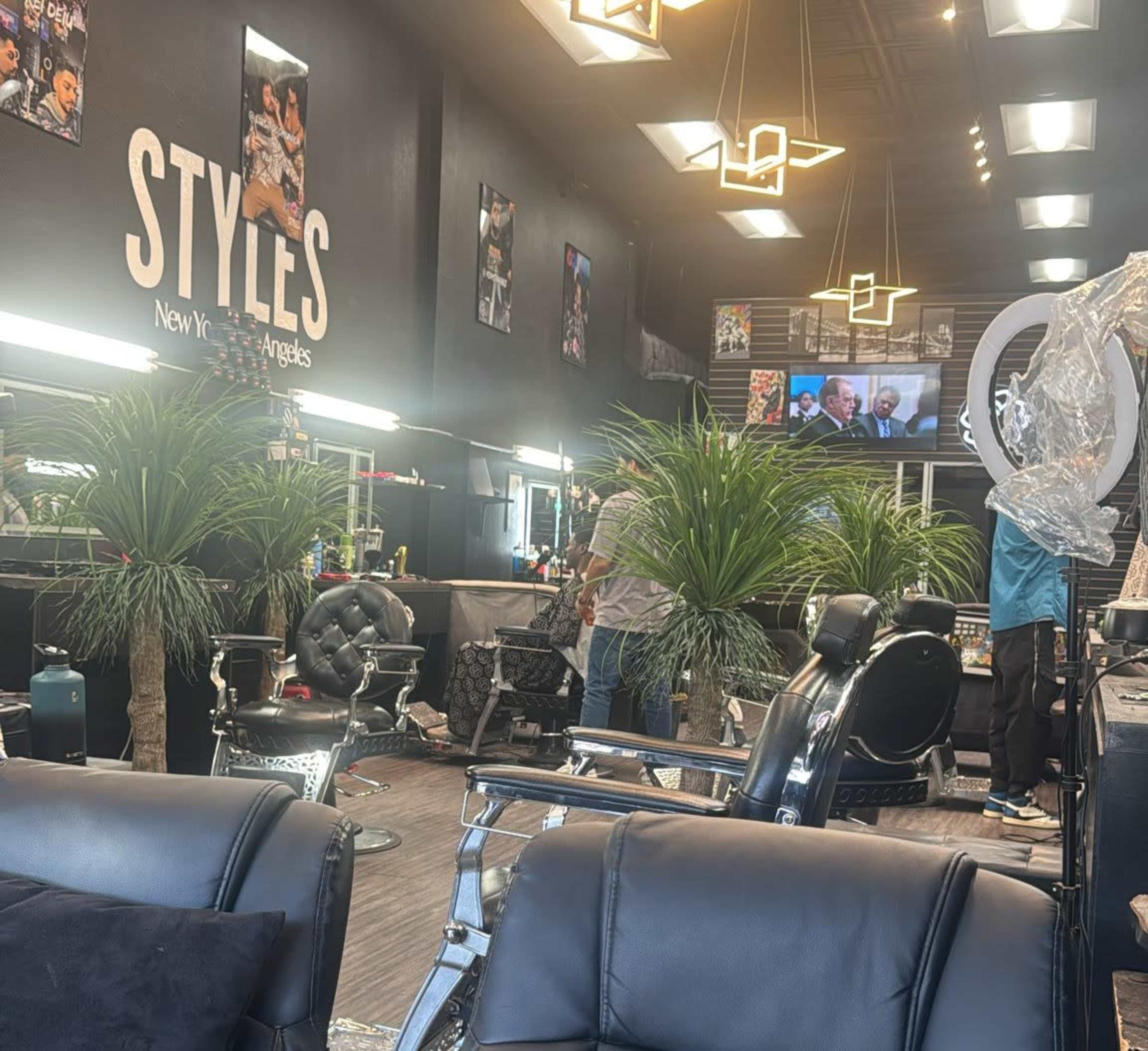 Stylish Barbershop Studio with Creative Atmosphere, LA Fashion District Image in Central LA, Los Angeles, CA
