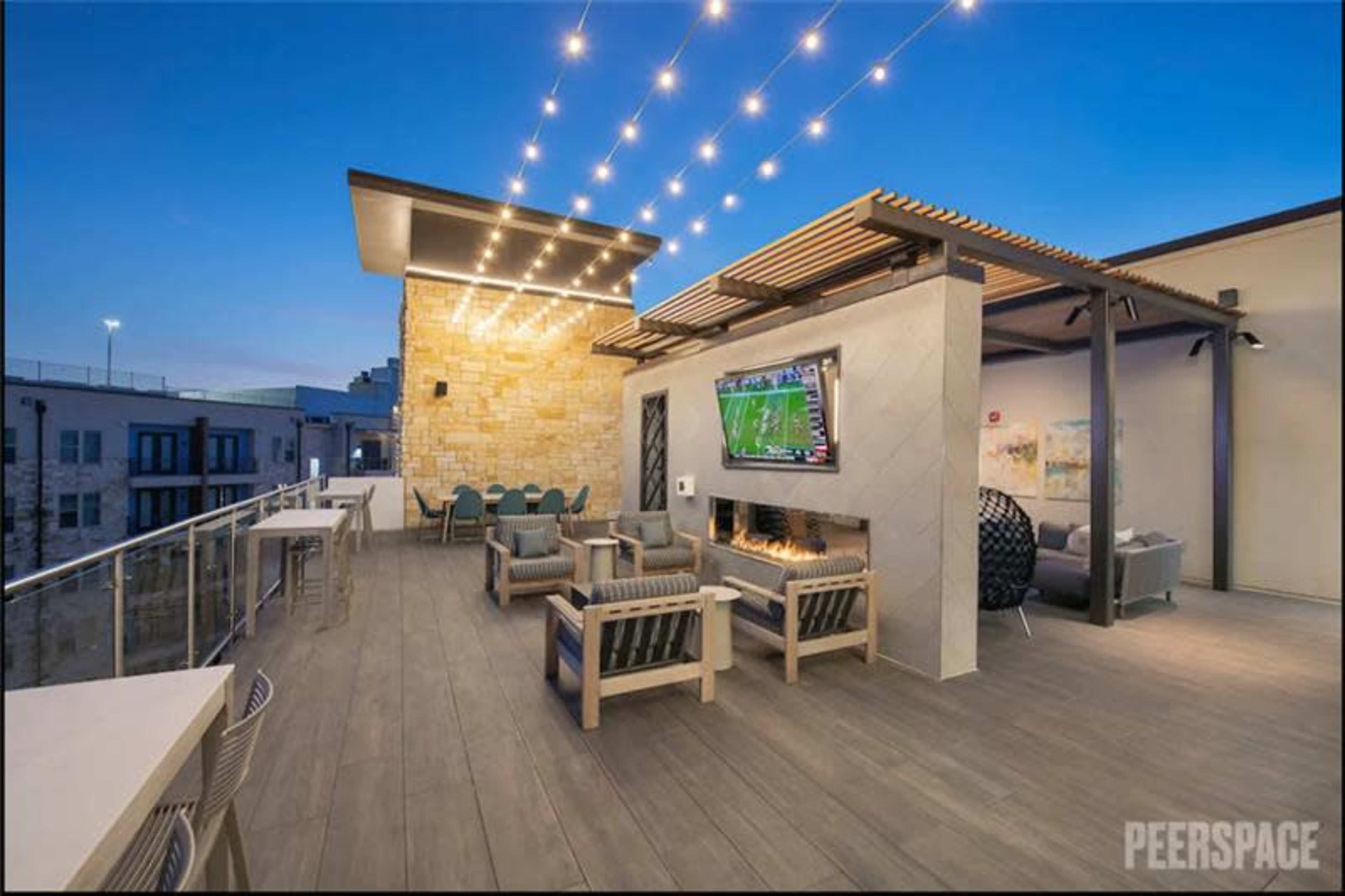 Elevated Lounge & Deck in Addison Image in Addison, Addison, TX