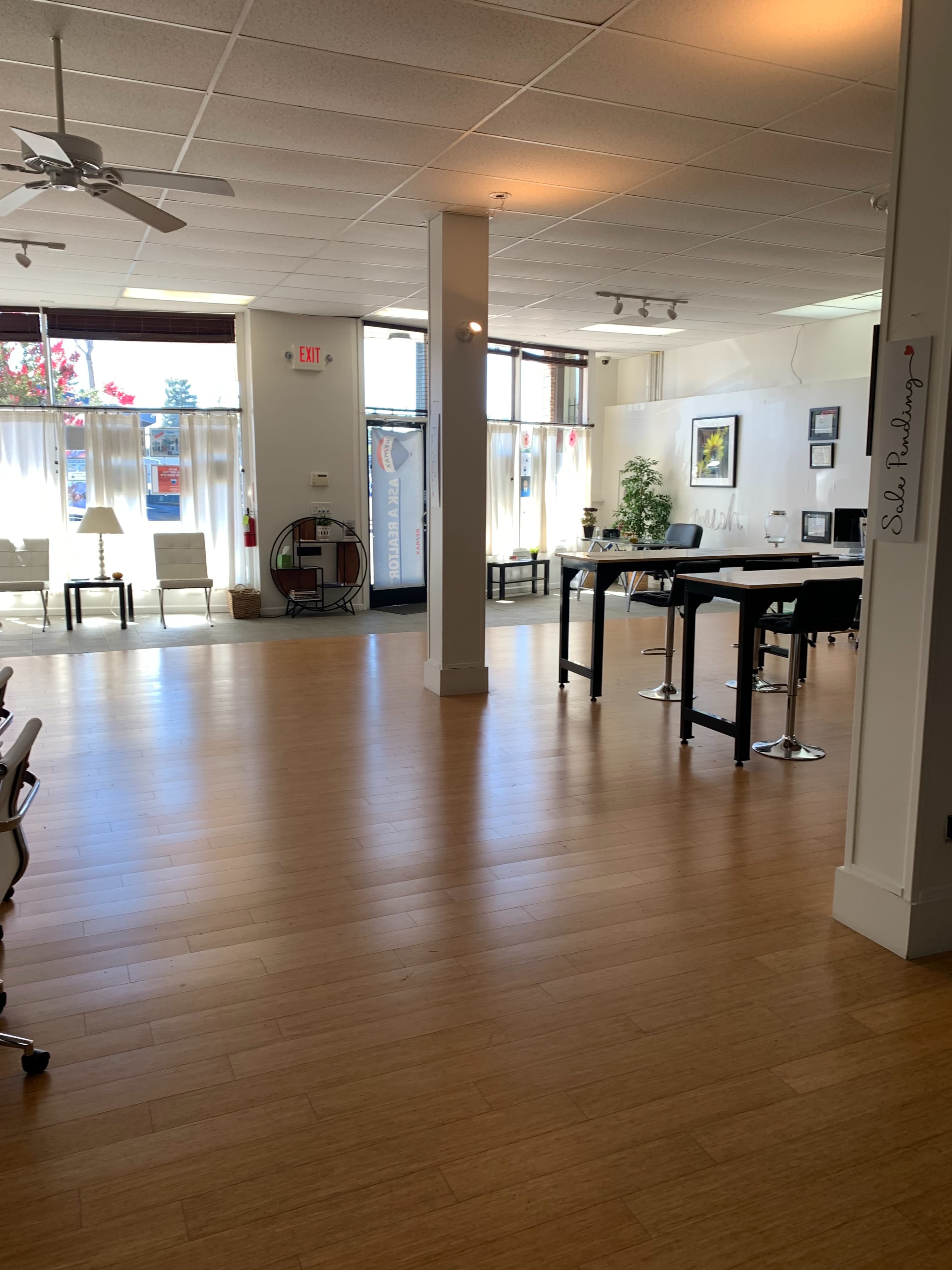 Light-Filled Space for Yoga, Movement, Pilates Classes Image in Redwood Heights, Oakland, CA