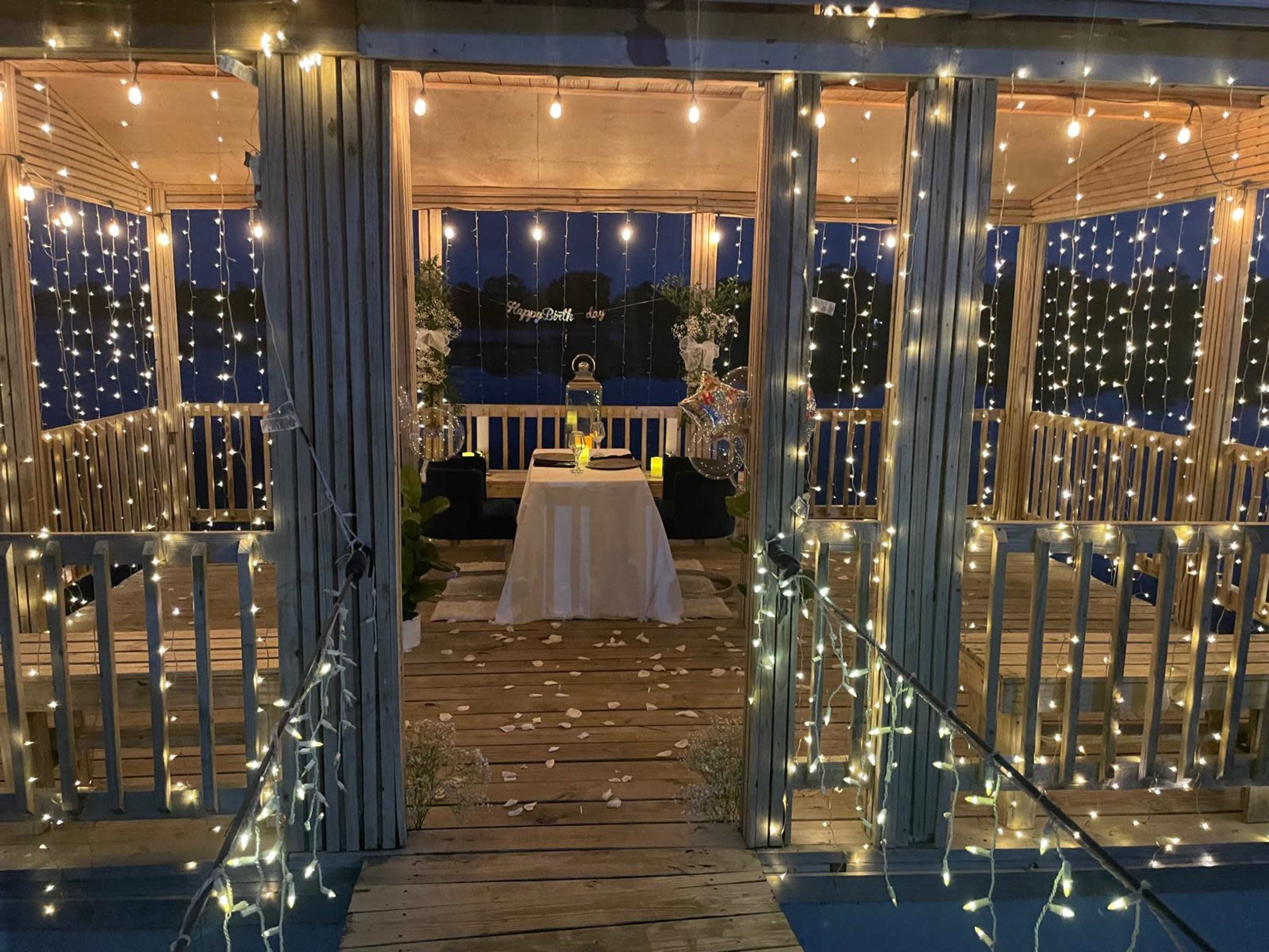 Elegant Ballroom & Open Gazebos Near Lake Buena Vista Attractions Image in , Kissimmee, FL