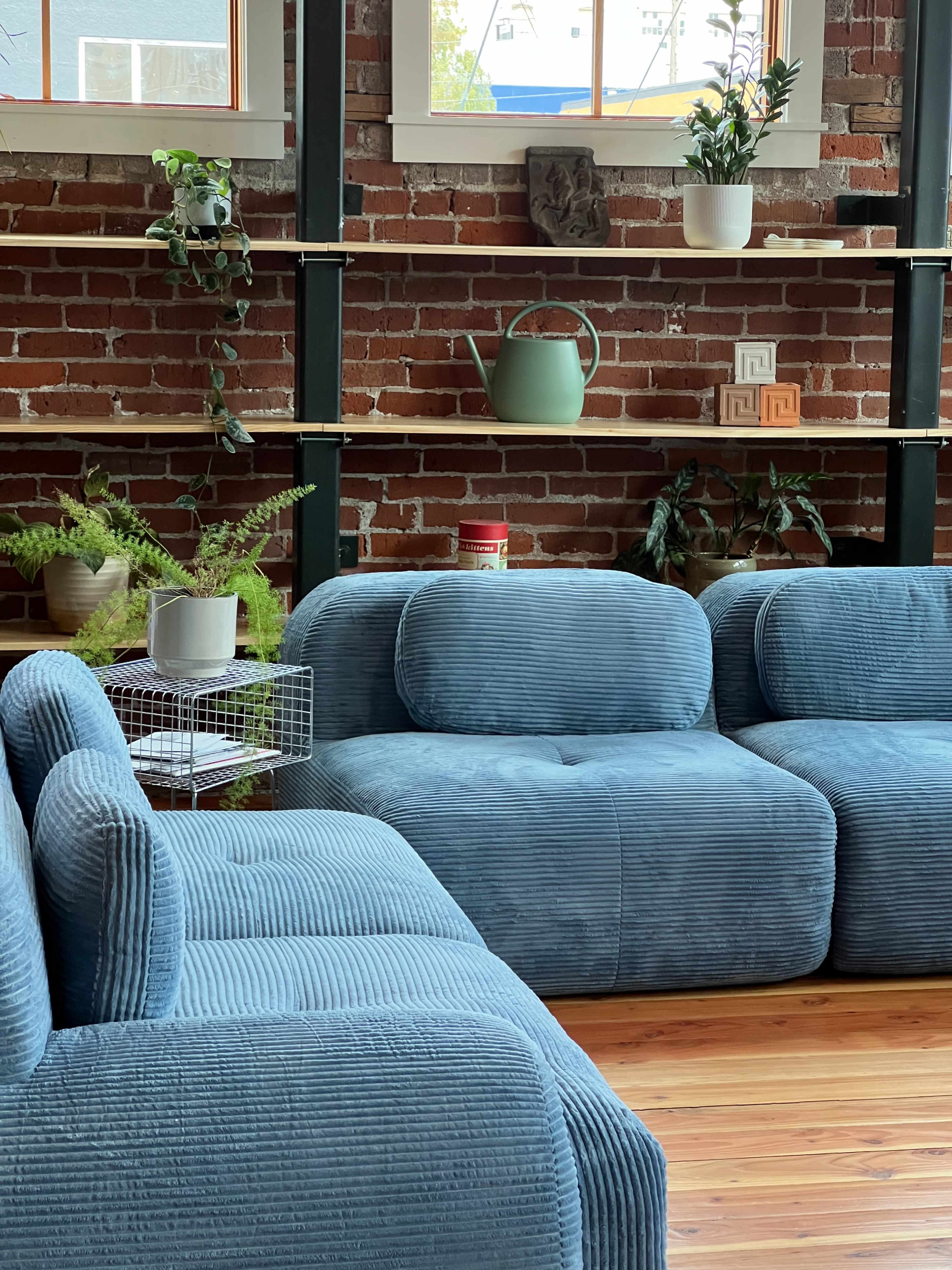 Cozy Meeting Space in Creative Coworking Studio Image in Southeast Portland, Portland, OR
