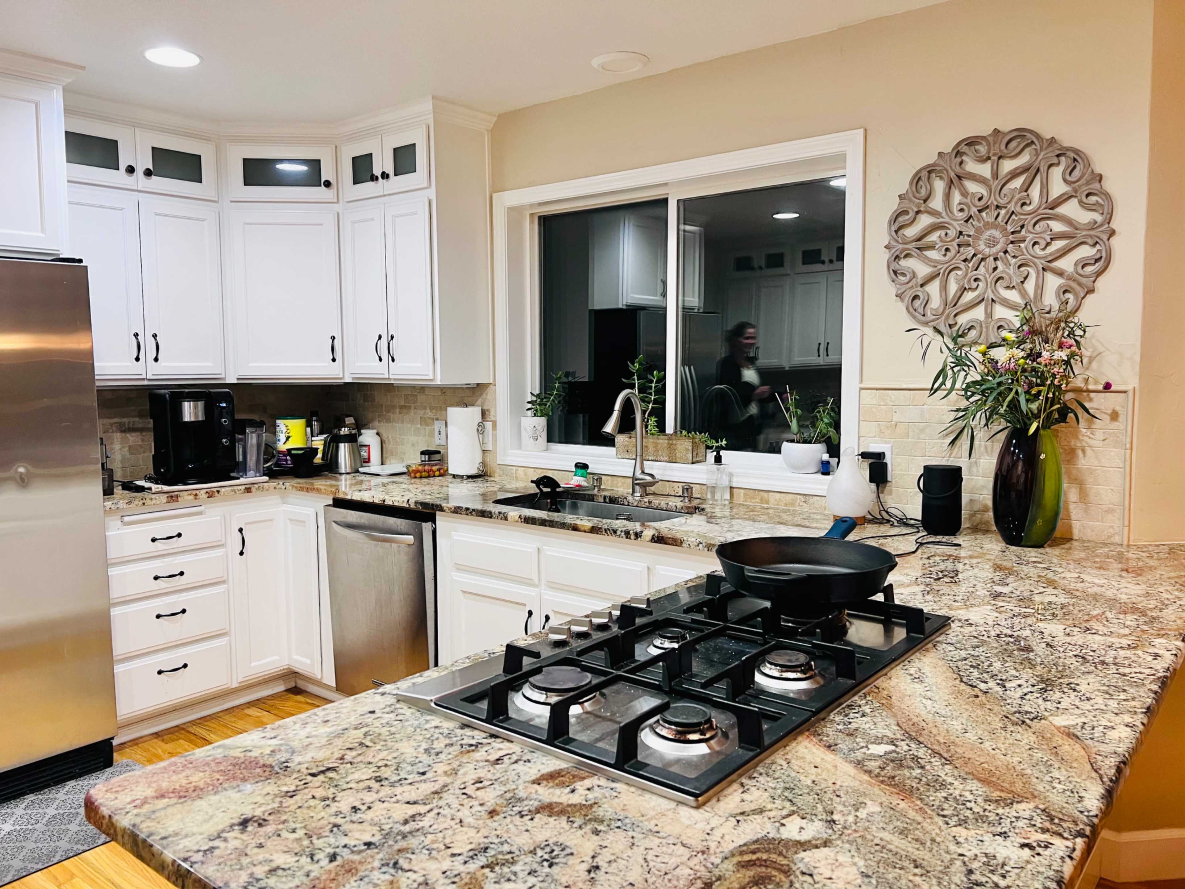 Bella- a large stylish home Image in Corvallis, Corvallis, OR
