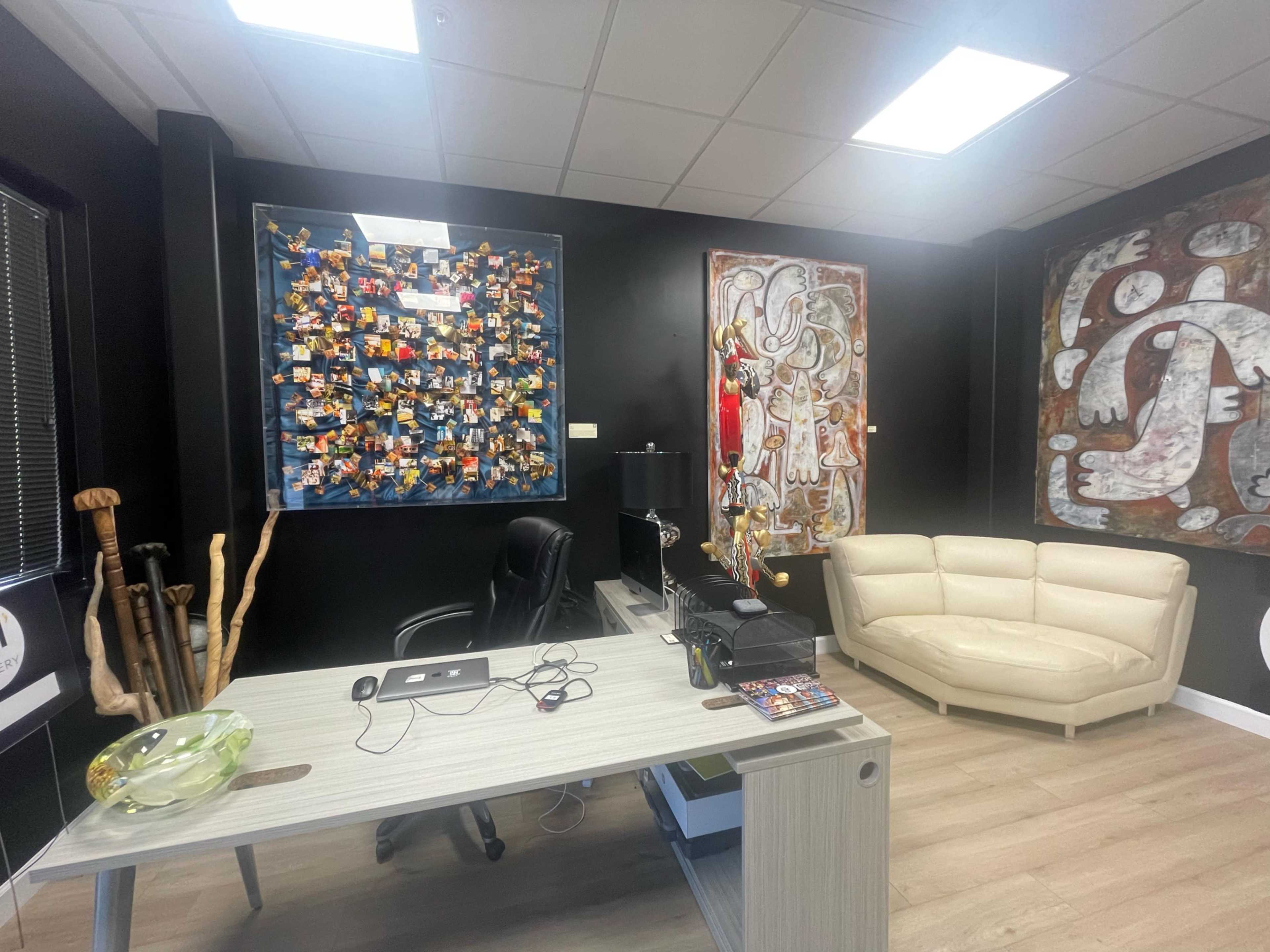Trendy Art Gallery with Amazing Curated Art Image in Alandco, Ft Lauderdale, FL