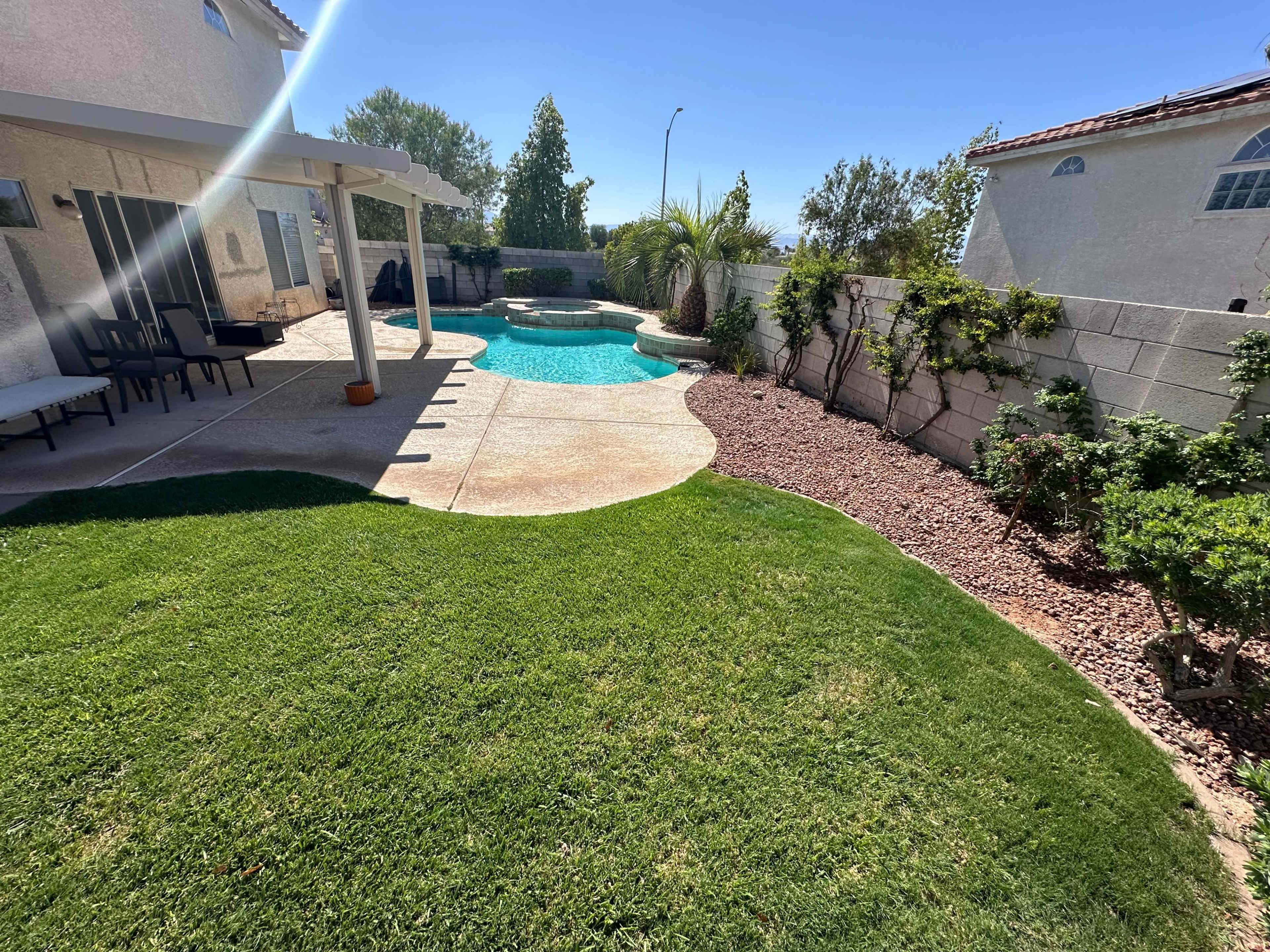 Private backyard w/ Pool & Jacuzzi for Photoshoots & Small/Quiet events & Relaxing Image in Enterprise, las vegas, NV