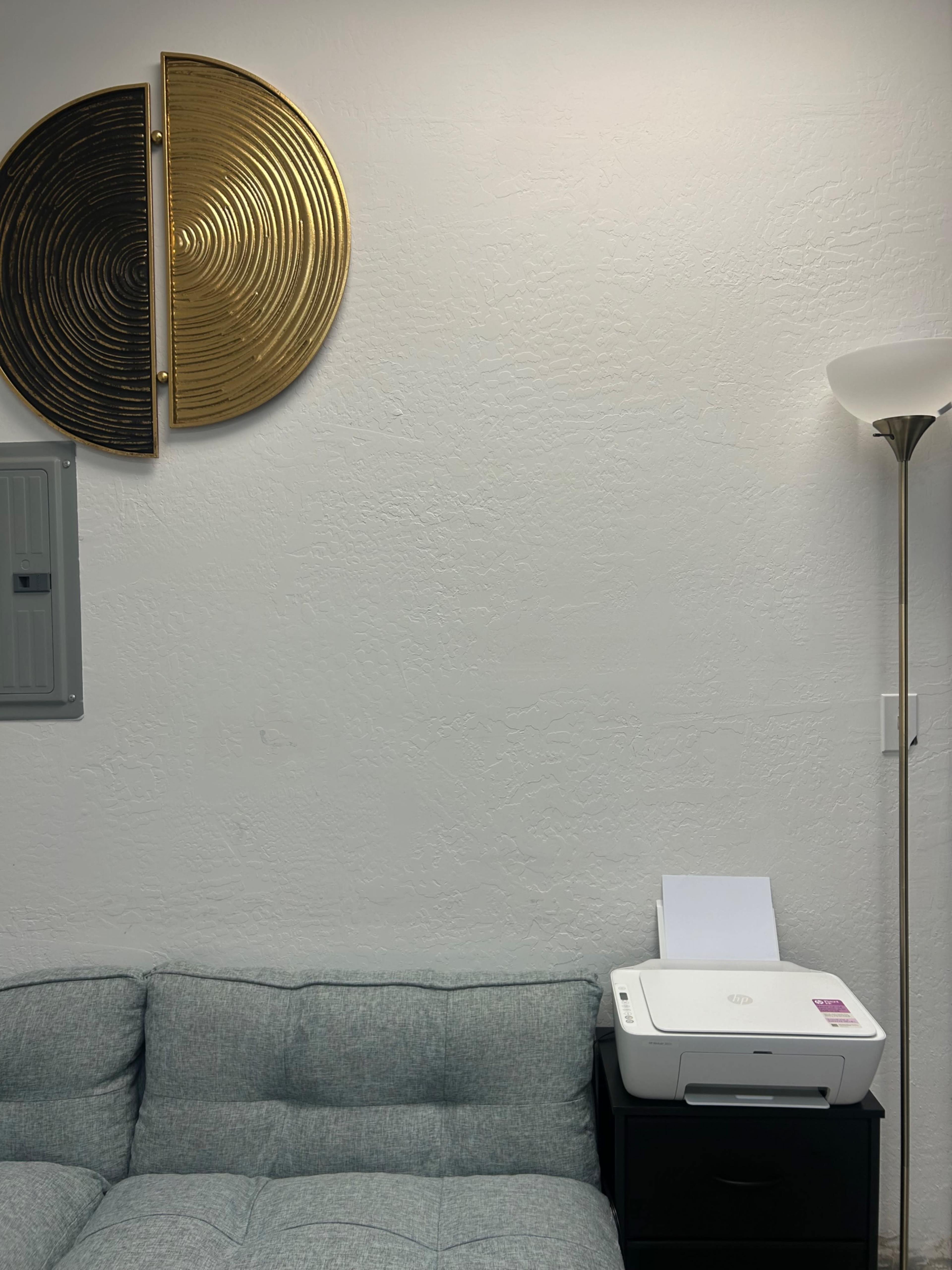 Fully equipped private office Image in Alhambra, Phoenix, AZ