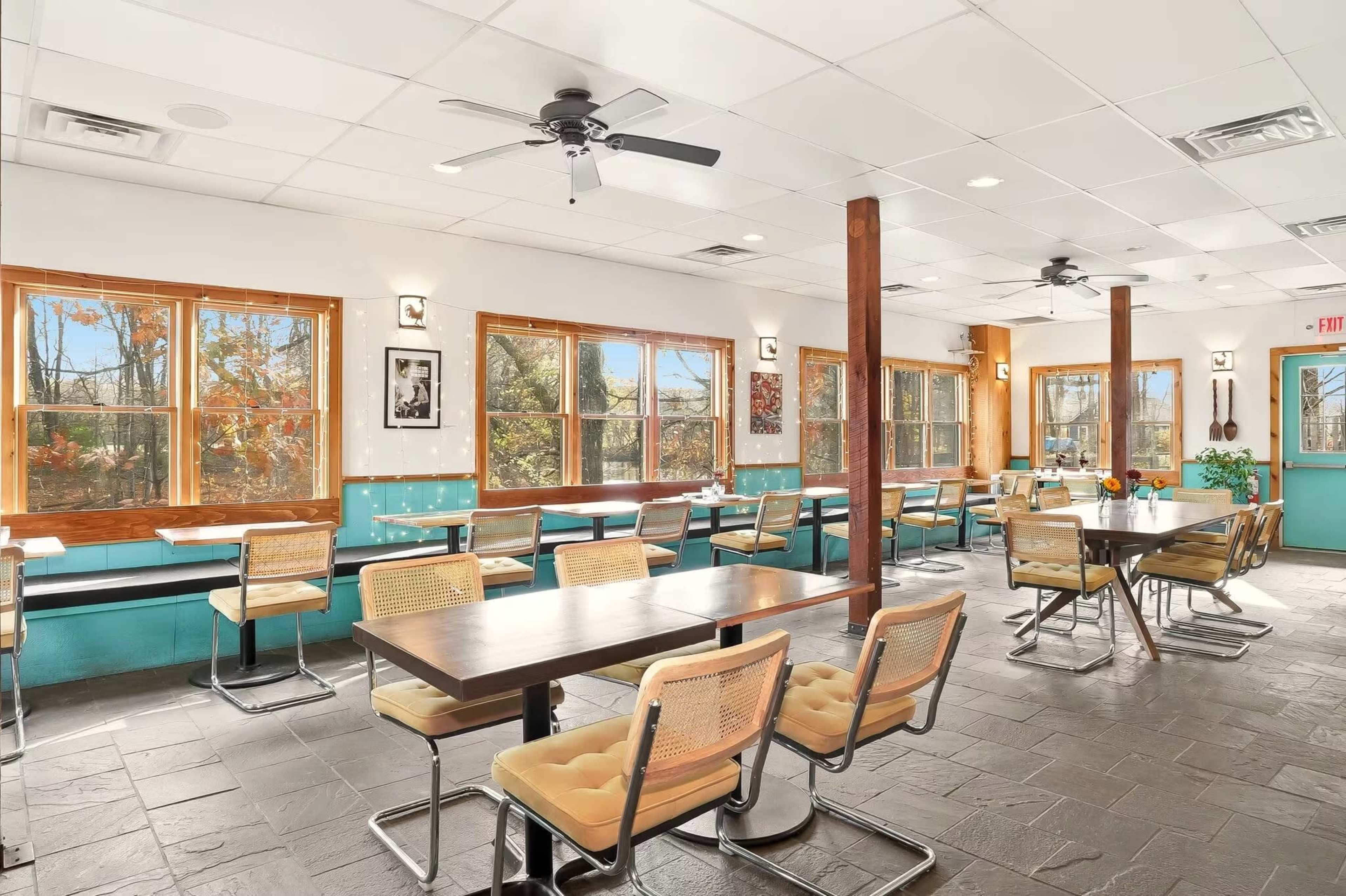Fully-equipped event space with water views Image in Rochester, Accord, NY