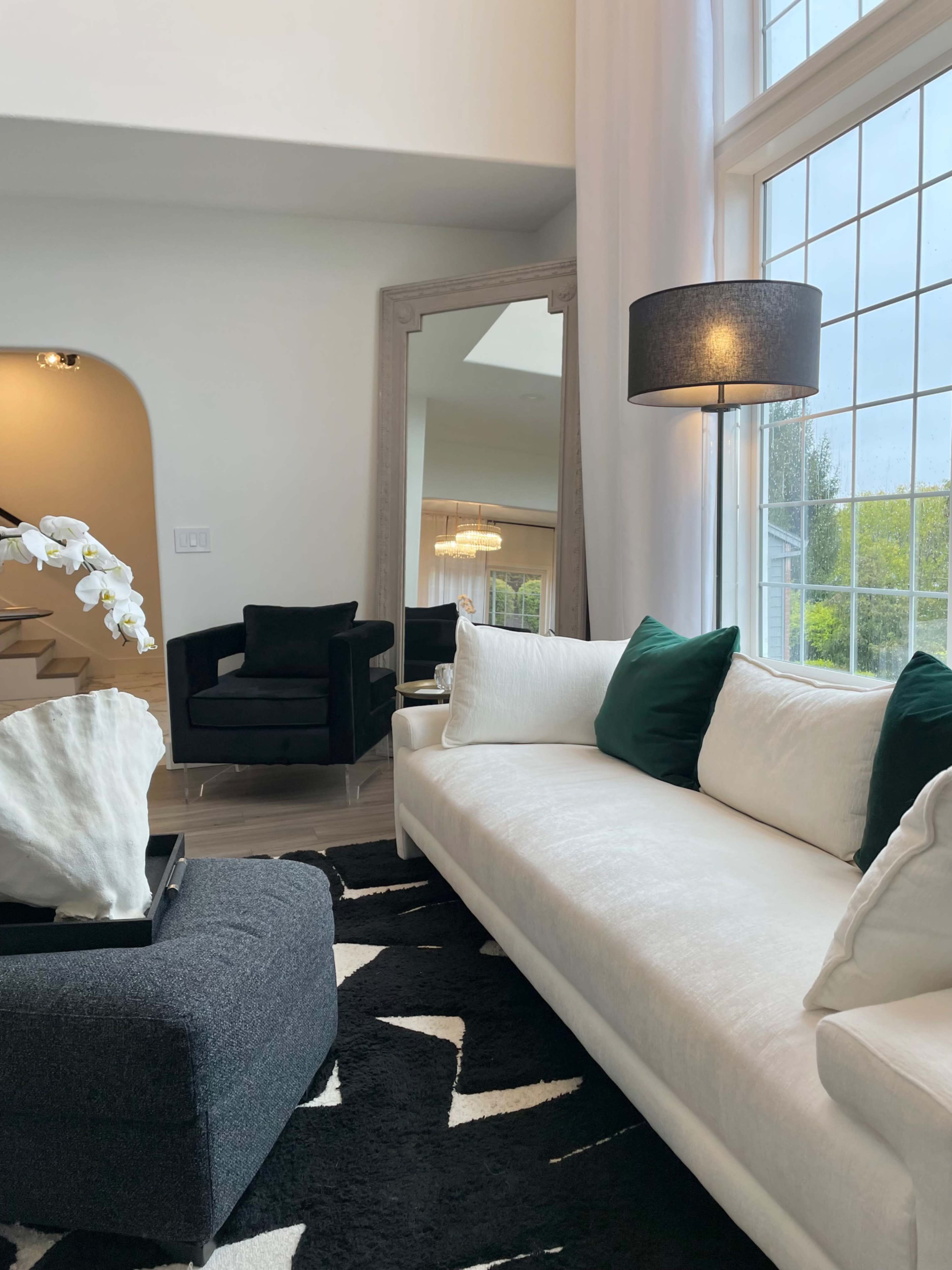 Modern Hilltop Home Image in Bull Mountain, Tigard, OR