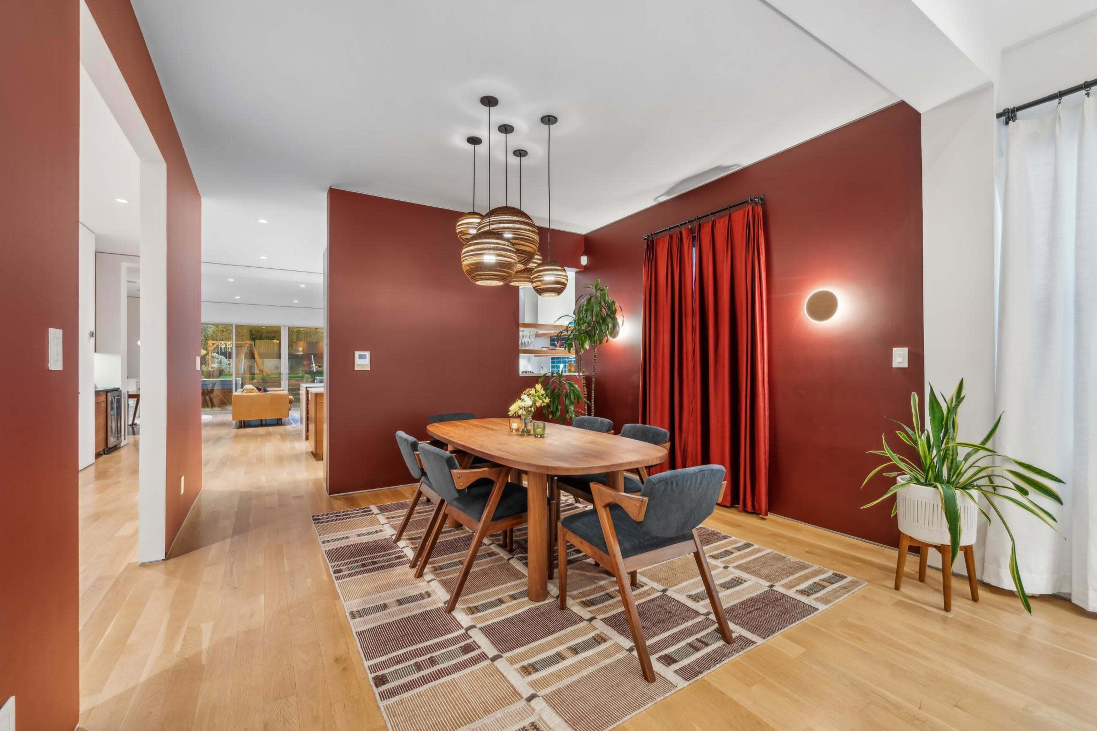 Noe Valley's Light-Filled Retreat: Modern Space and Open Design Image in Noe Valley, San Francisco, CA