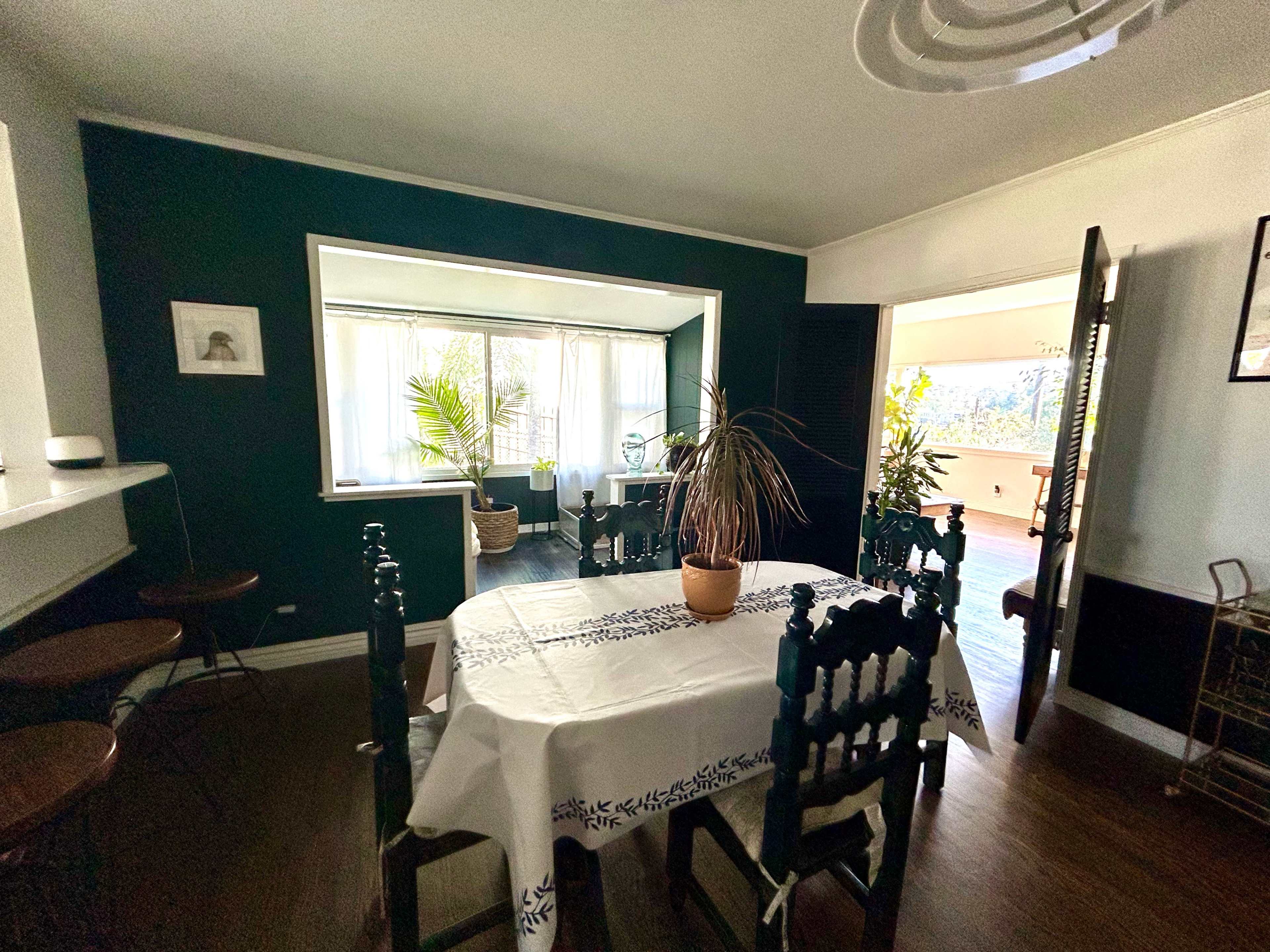 Silverlake Tree House with View Image in Silver Lake, Los Angeles, CA