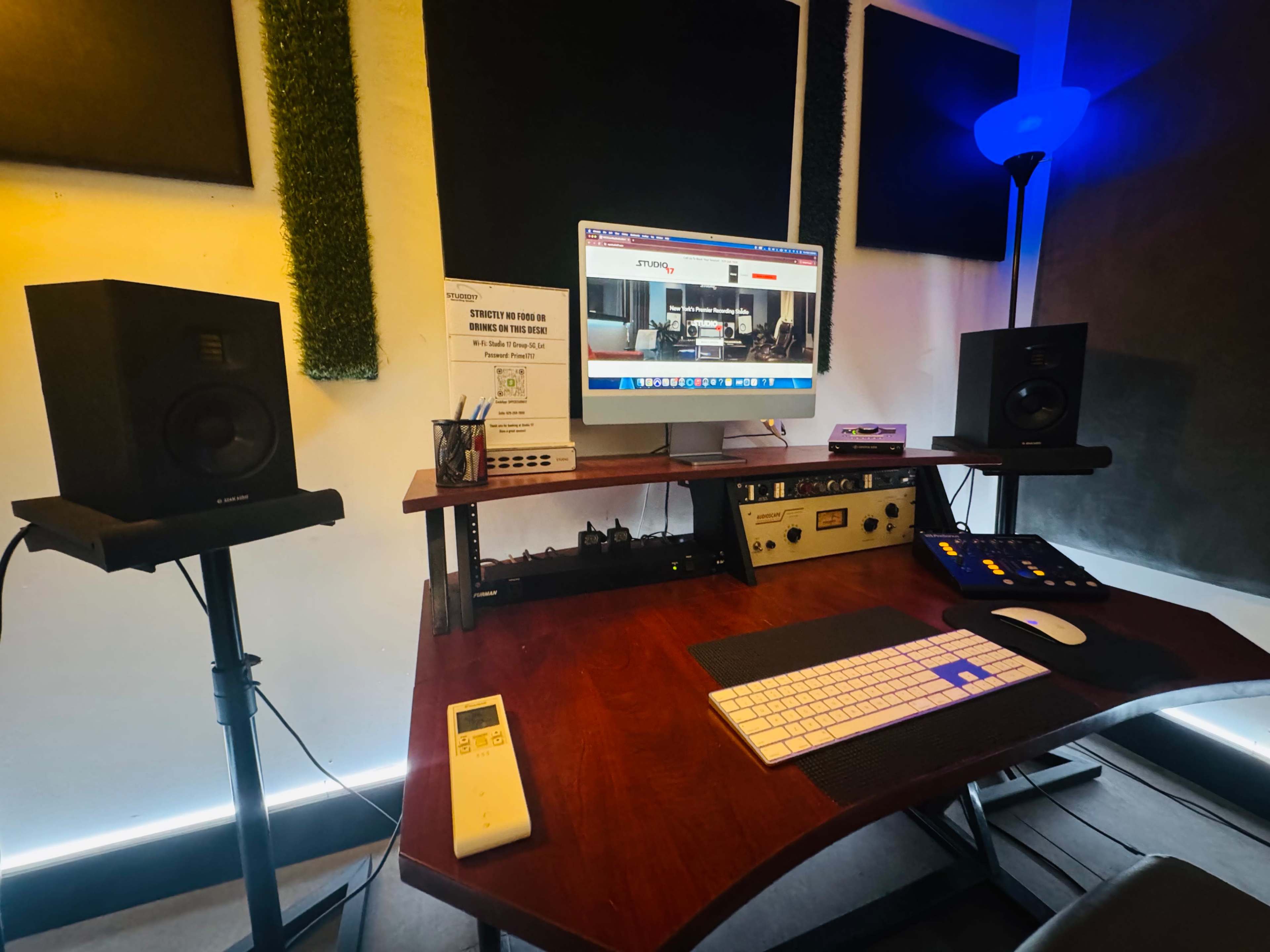 East Williamsburg Personal Recording Studio w/wo Engineer Image in Bushwick, brooklyn, NY