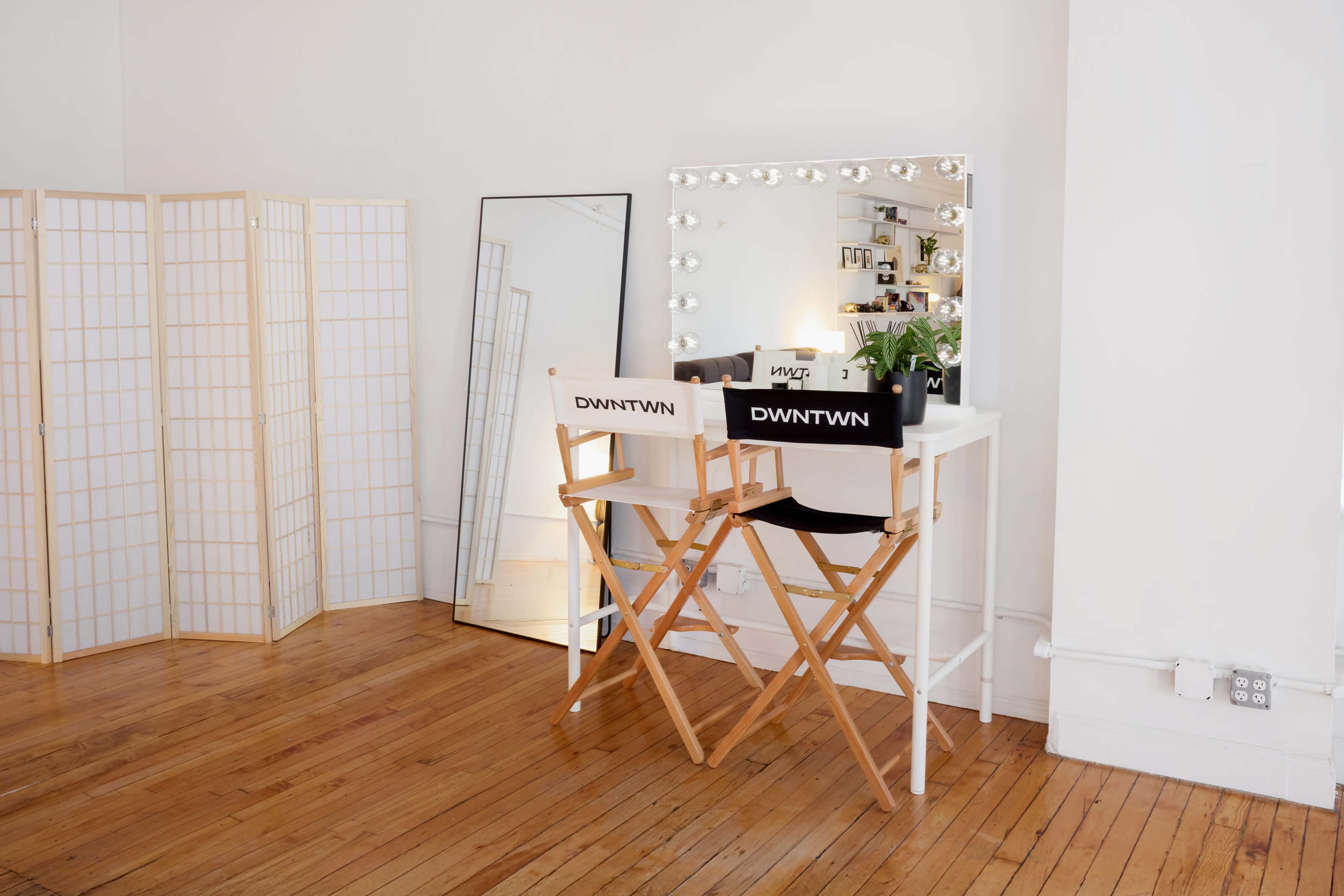Bright, Natural Light & Affordable Flatiron Studio with Cyclorama | Ideal Creative Studio for Brands, Content Creation & Photographers Image in Midtown Manhattan, New York, NY