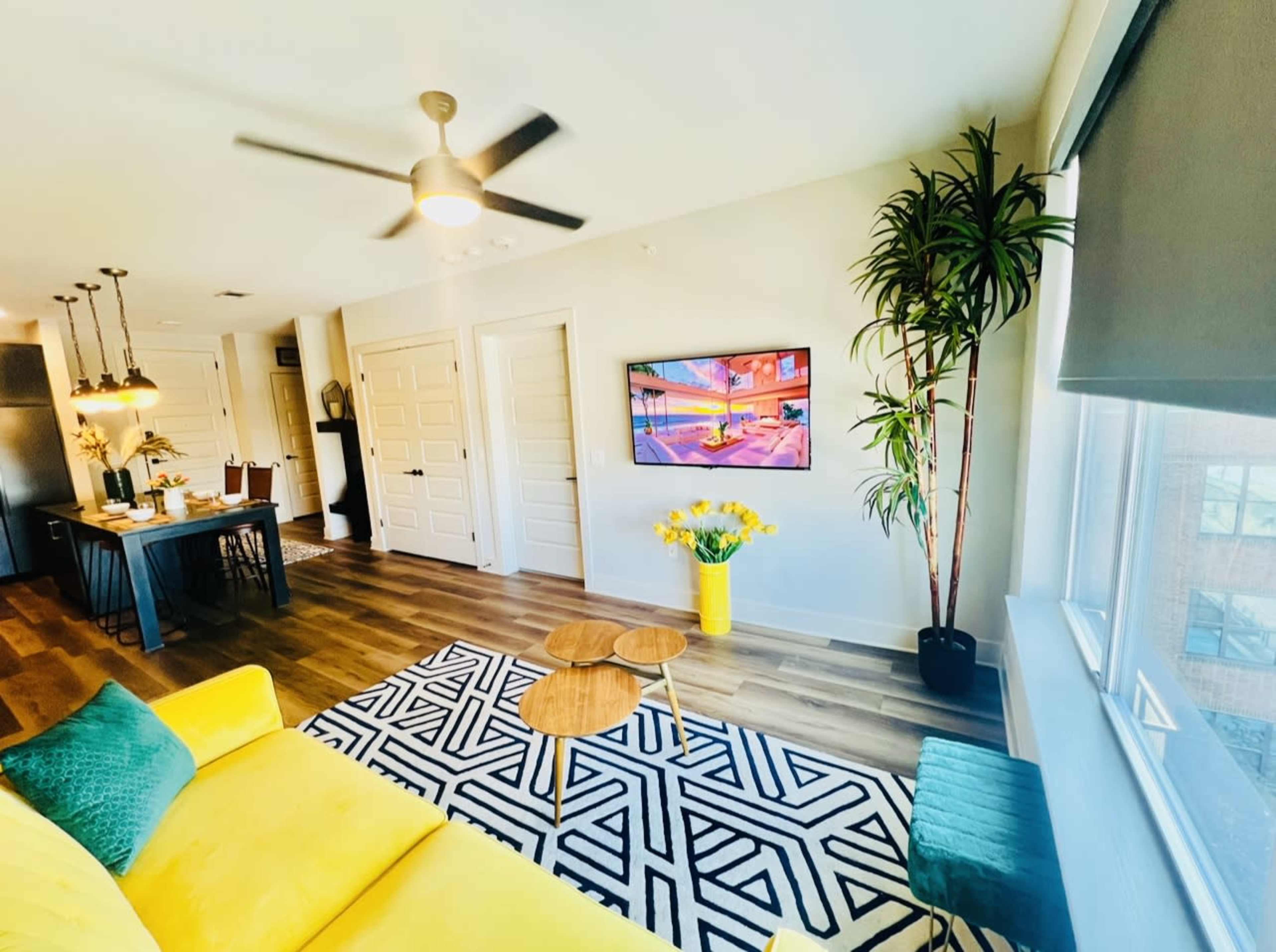 Surf Richard's Flat Image in Deep Ellum, Dallas, TX