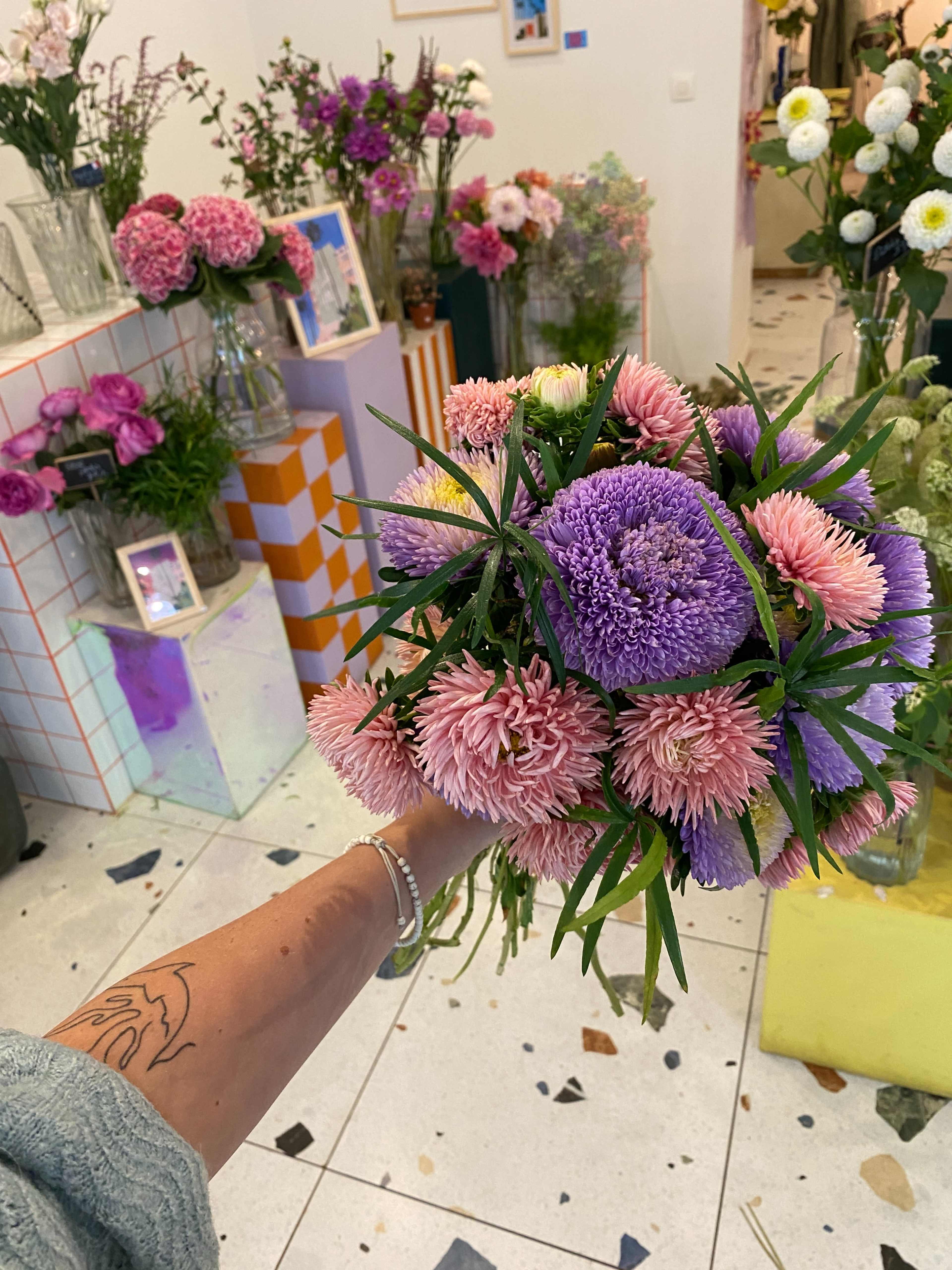 Boutique de fleurs, pop et colorée Image in Saint-Ambroise, Paris