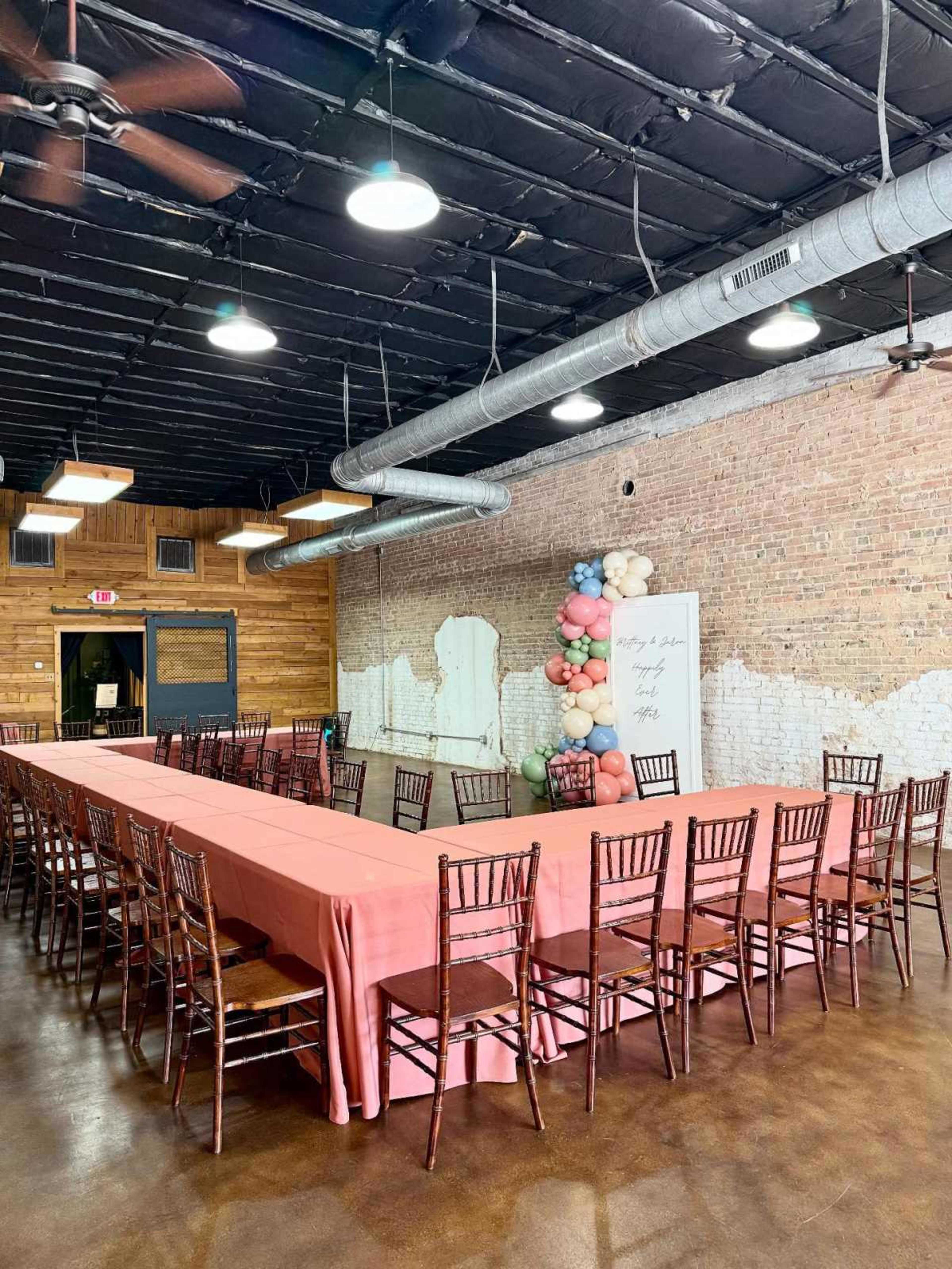 Riley’s Room Image in Sanger, Sanger, TX