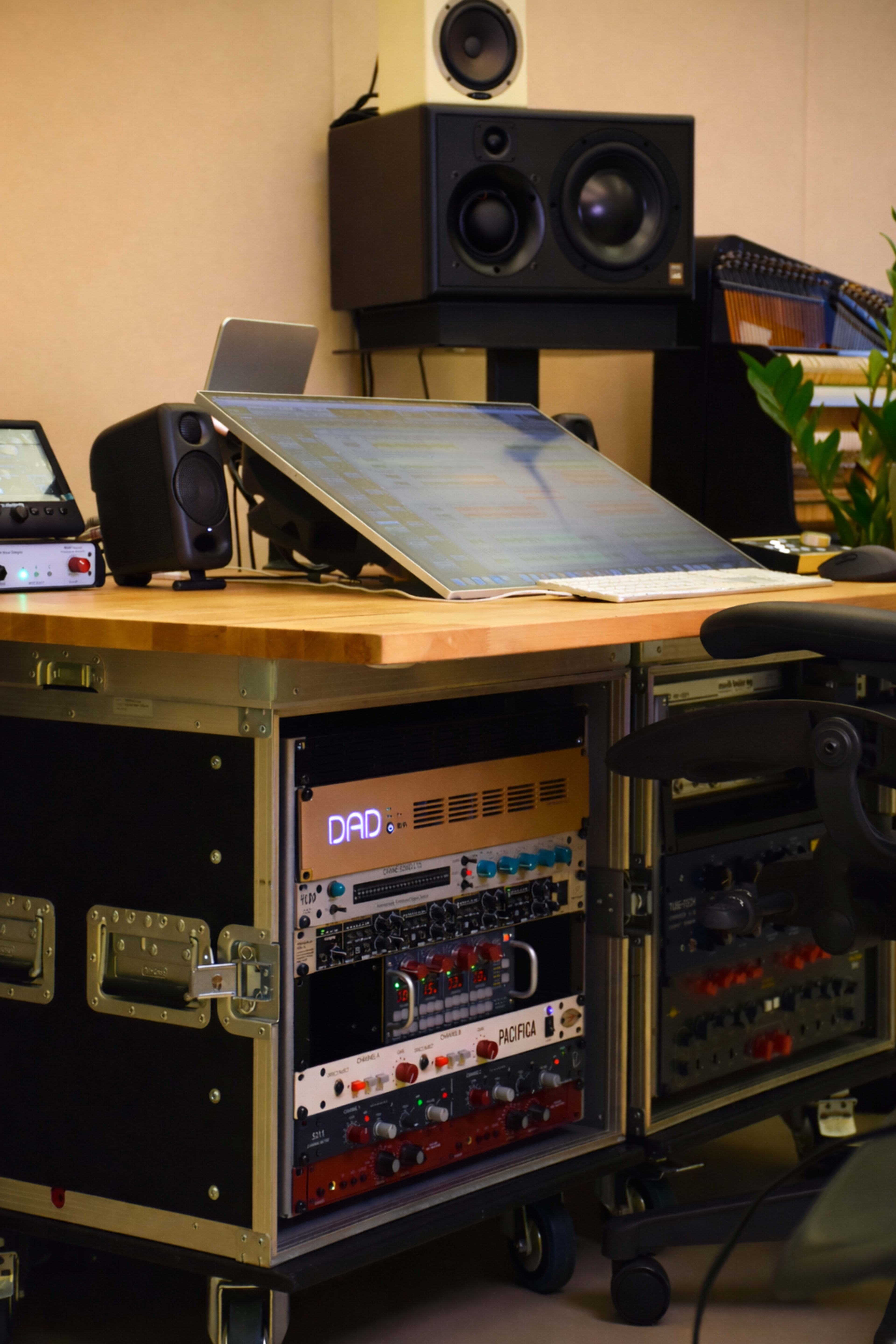 Estudio boutique creativo en Barcelona para componer y producir Image in La Nova Esquerra de l'Eixample, Barcelona, B